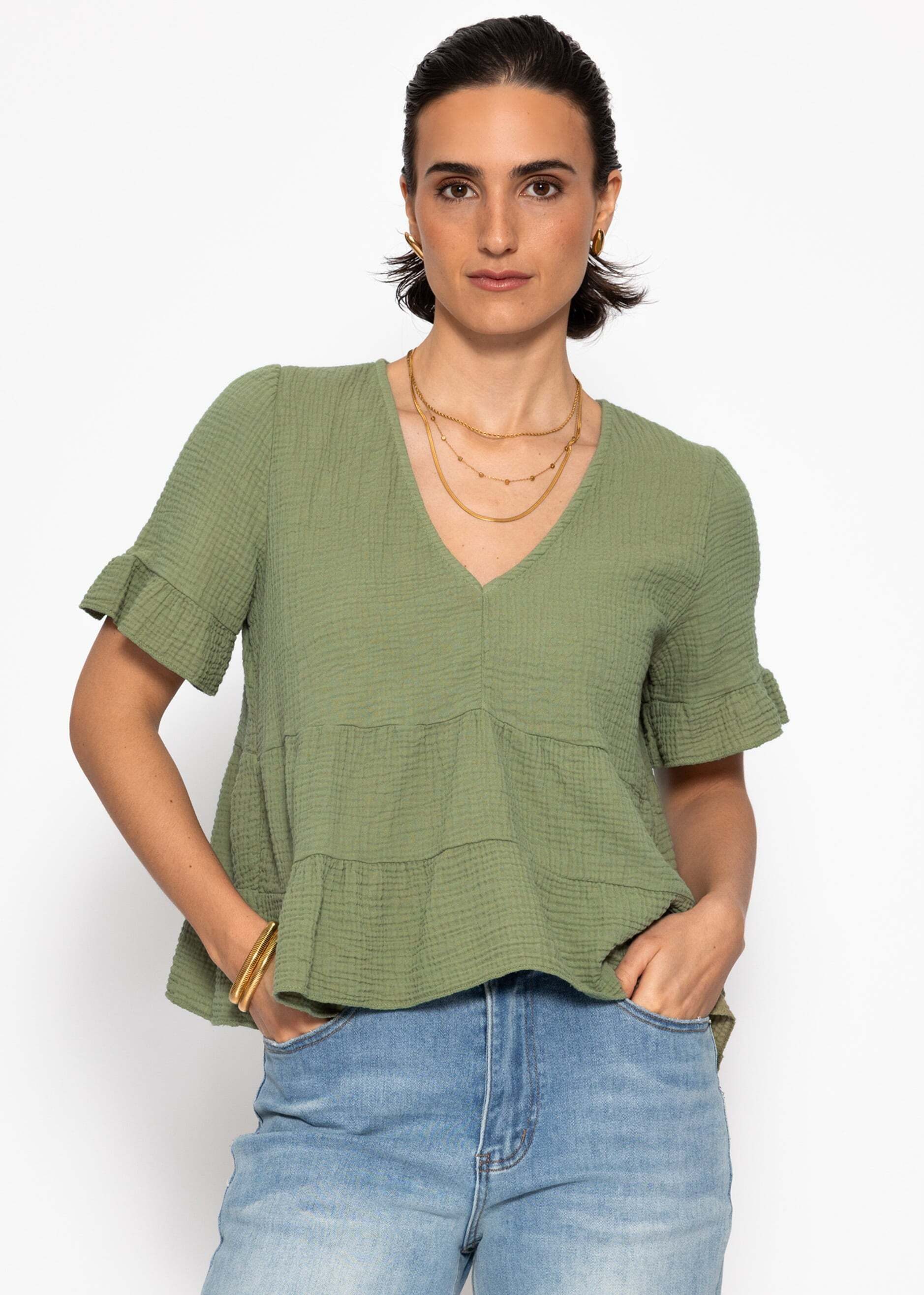 SASSYCLASSY Kurzarmshirt Musselin Shirt mit Volants für Damen Leichtes Baumwolltop mit tiefem V-Ausschnitt im oversized Fit