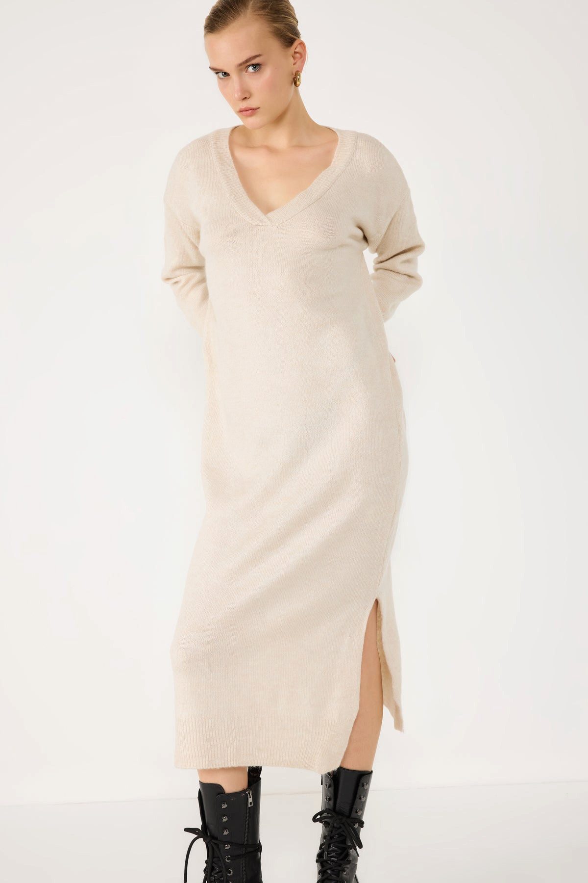 Midikleid Langärmeliges Strickkleid in Midi-Länge