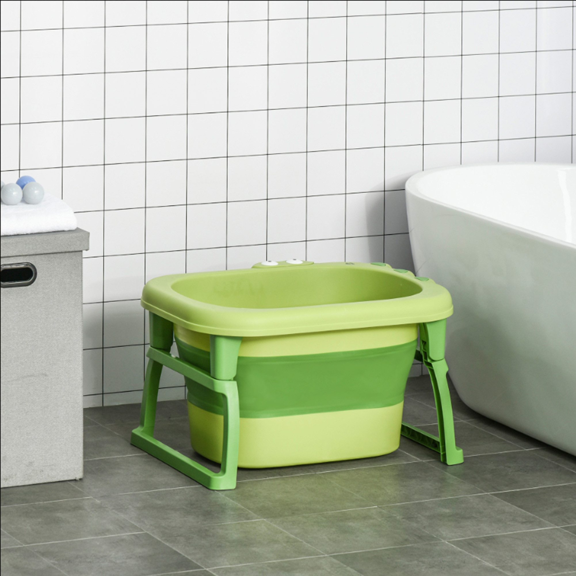 Luckice Babybadewanne Faltbare Babywanne mit Tritthocker – Grün, (Babywannen-Set mit Tritthocker, faltbares Bade-Set für Kleinkinder, 1-tlg), ohne scharfe Kanten, geschwungene ergonomische Form, max