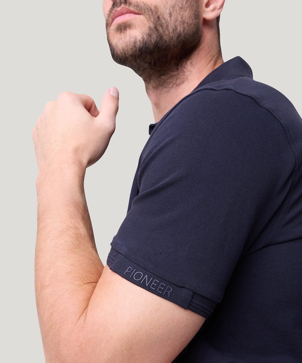 Pioneer Authentic Jeans Poloshirt mit Logostickerei – Bild 5 von 5