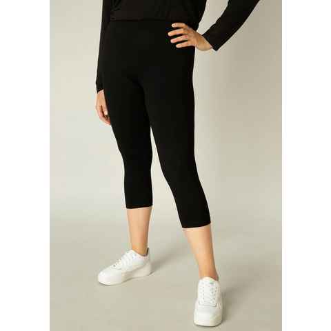 Base Level Curvy Caprileggings Audrey