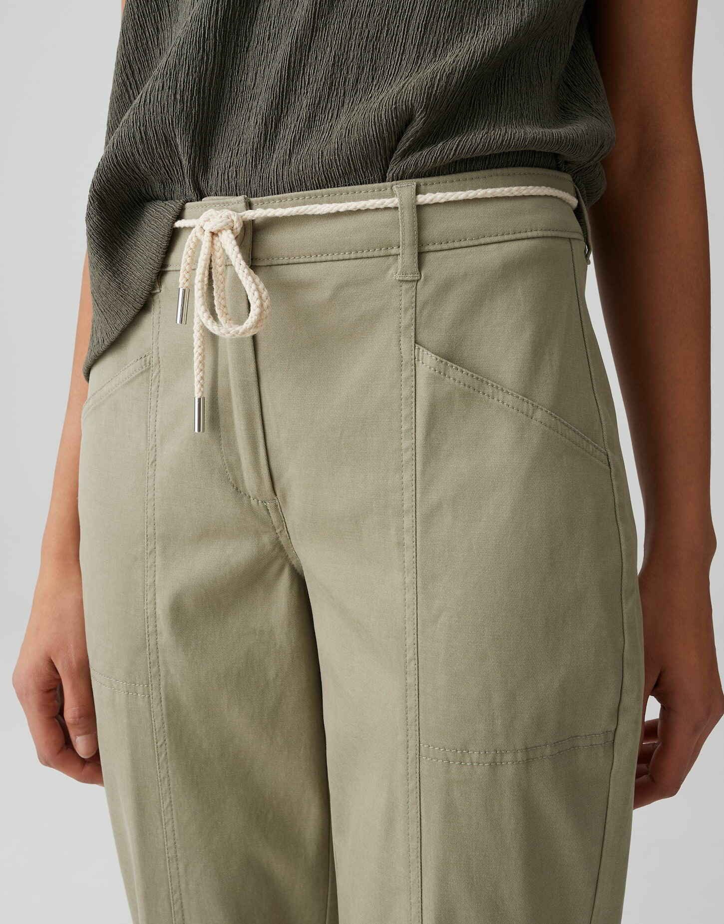 OPUS Cargohose Mynea aus leichter Webware mit Twillstruktur Ideal für entspannte Casual Looks im Alltag – Bild 4 von 5