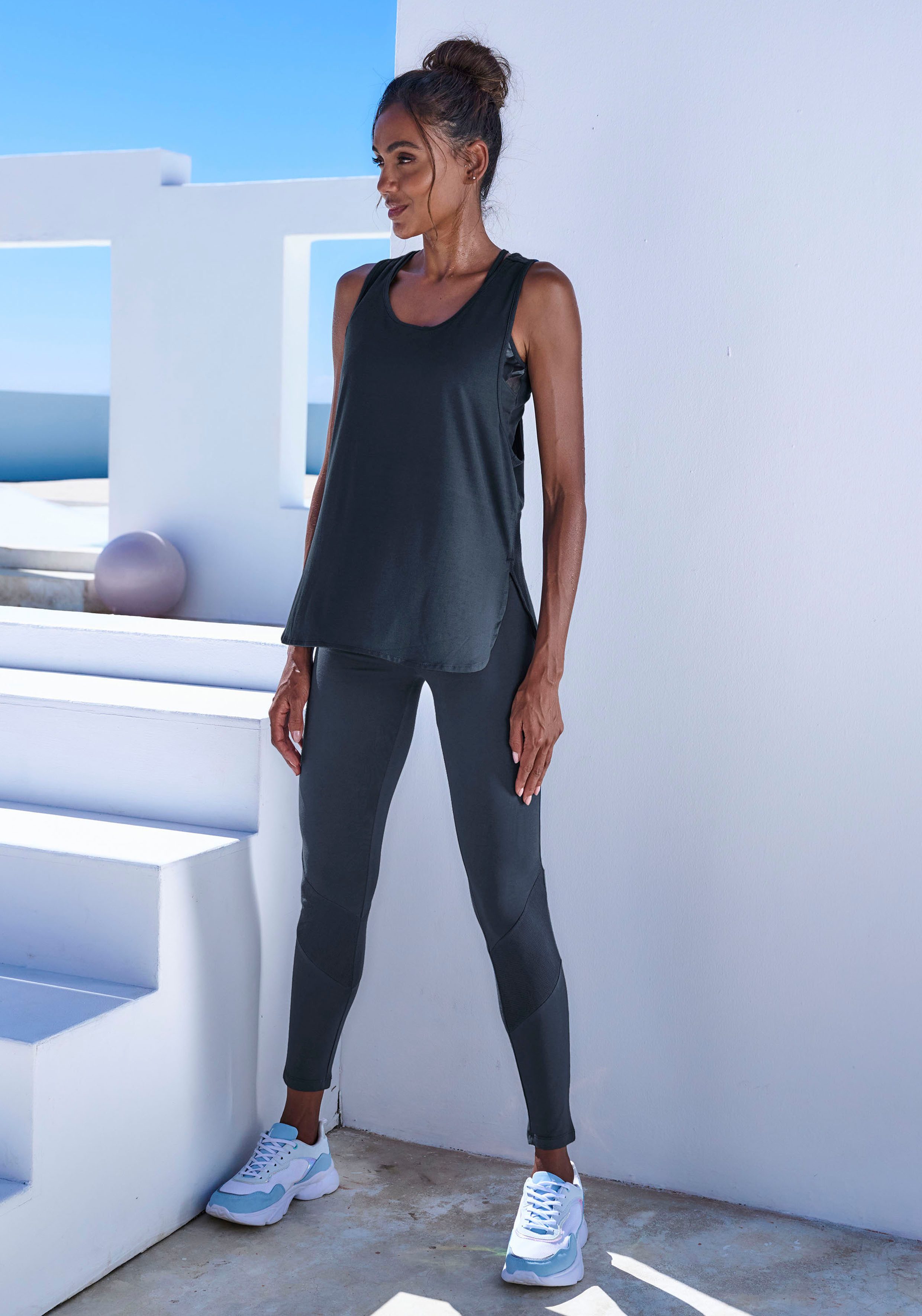 LASCANA ACTIVE Tanktop Sporttop mit Mesheinsatz und Racerback