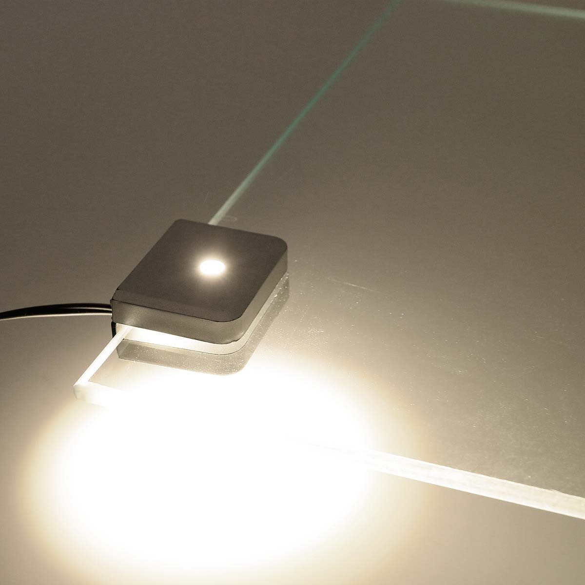 world-trading-net LED Glaskantenbeleuchtung 4er SET Clip-3D silber Glasbodenbeleuchtung, nw, neutralweiß
