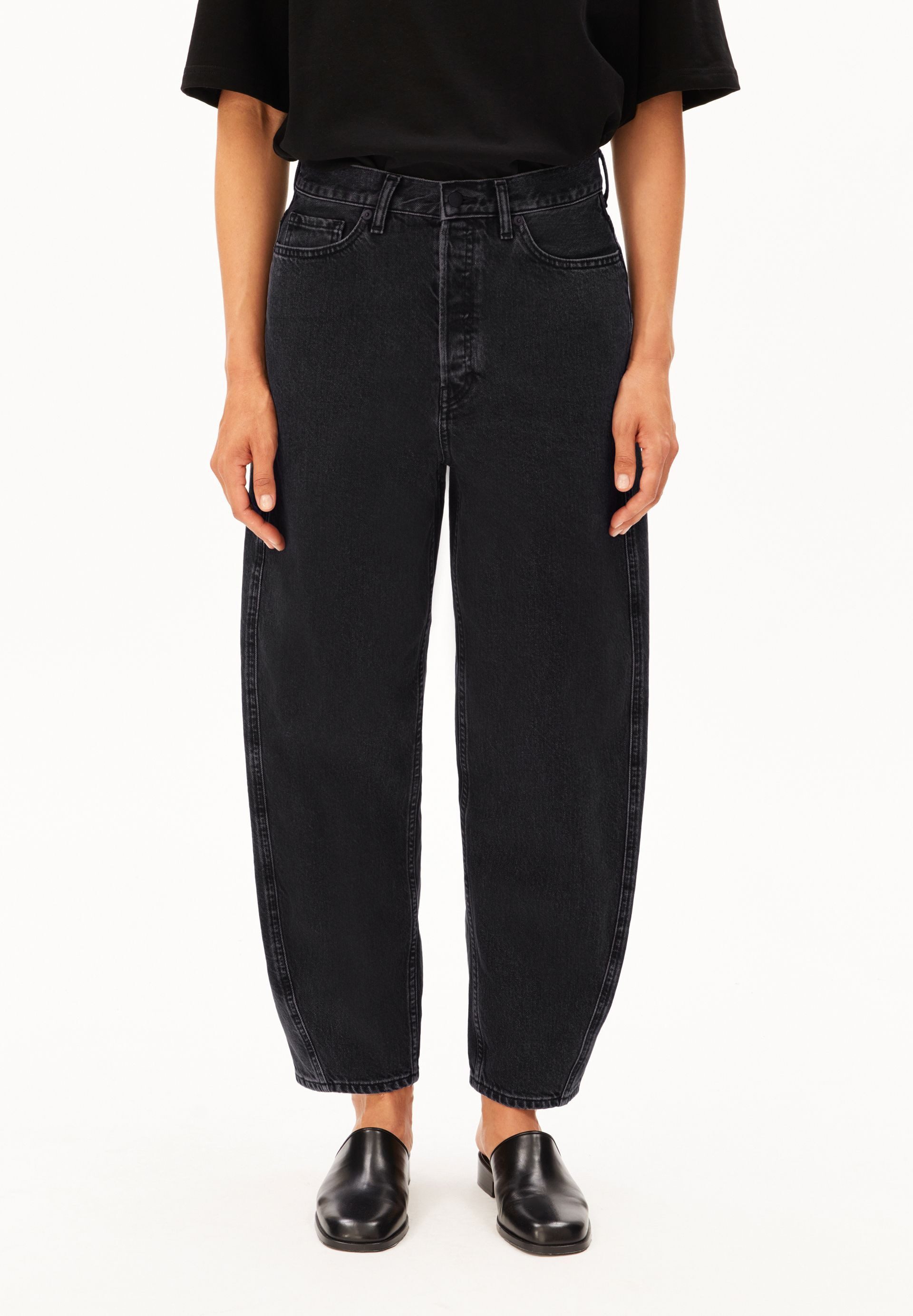Weite Jeans BAARLY BARREL Jeans aus 100% recycelter Baumwolle
