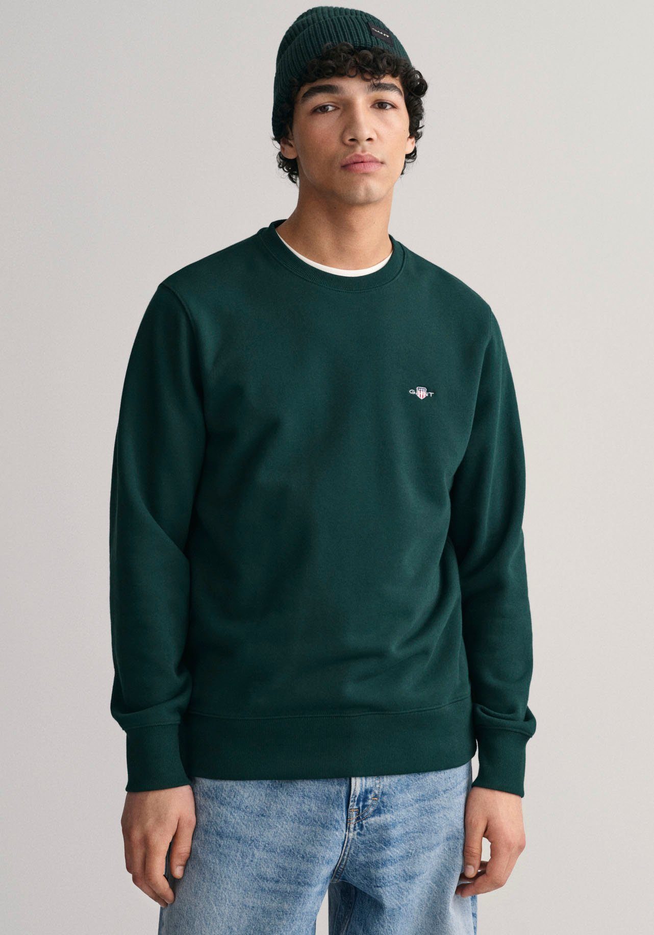 Logostickerei REG der Sweatshirt C-NECK Brust SWEAT SHIELD Green Tartan mit auf Gant