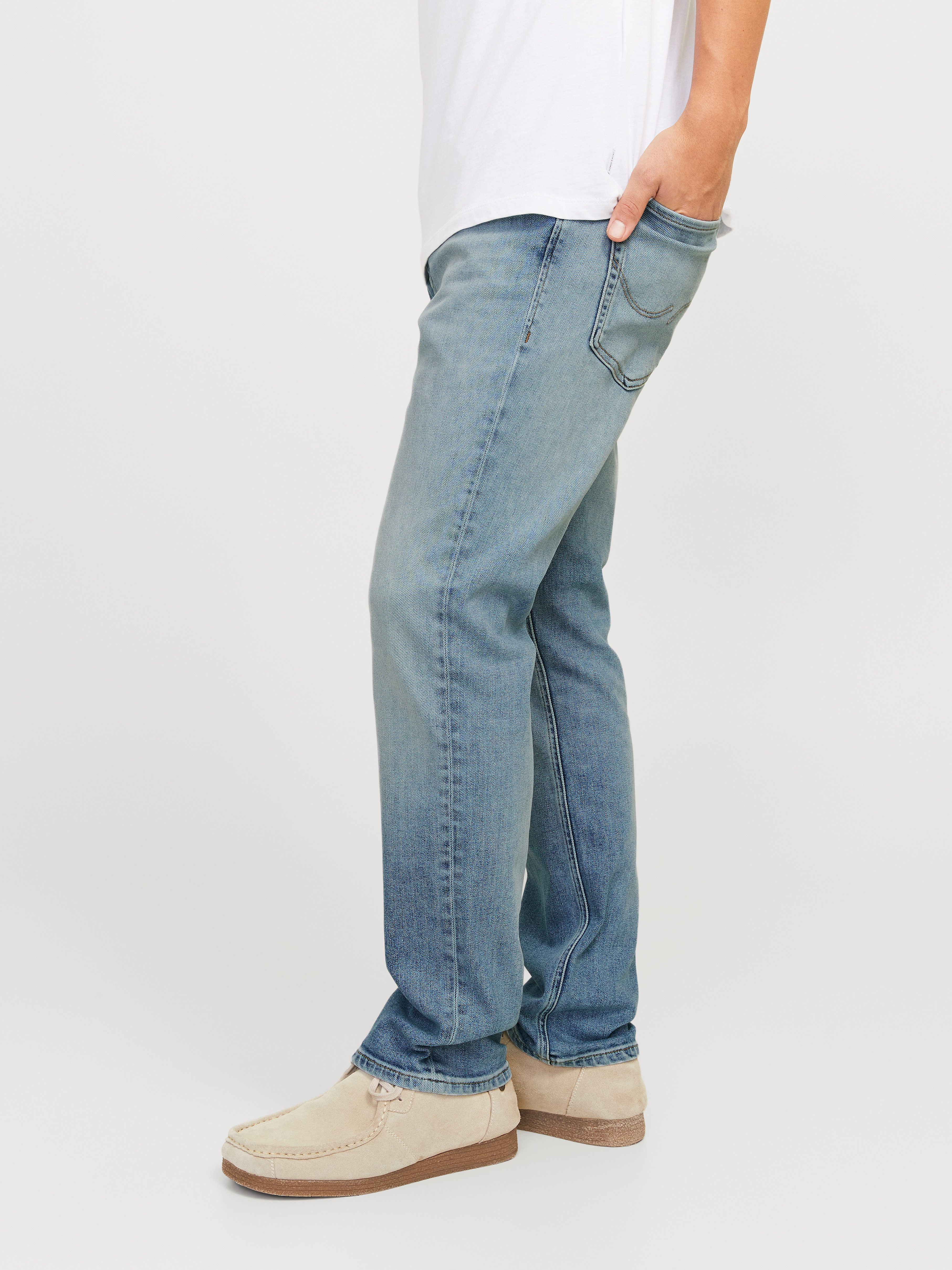 Jack & Jones Regular-fit-Jeans JJICLARK mit Used-Look und Stretch für den Alltag mit Abriebeffekten