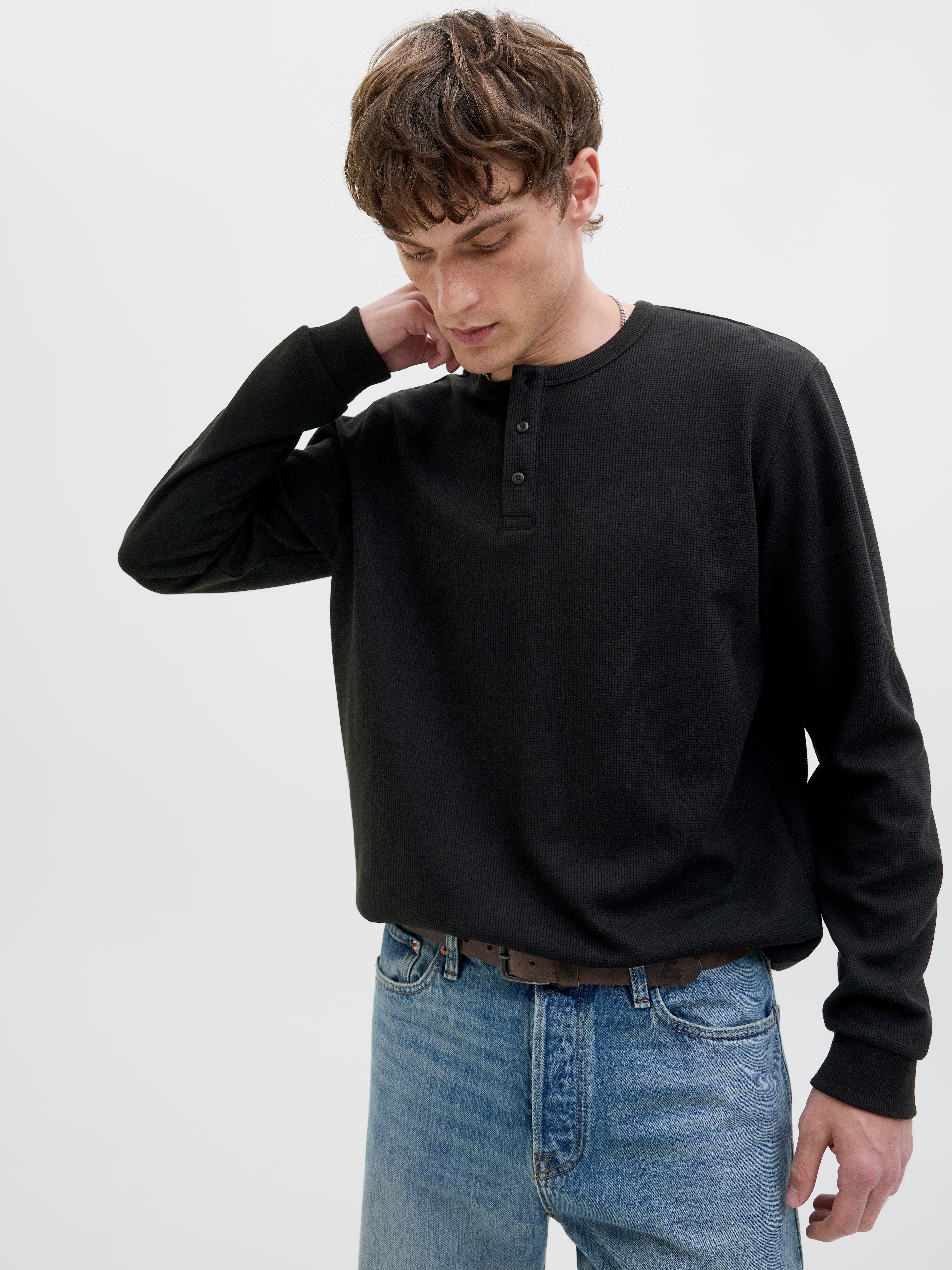 Jack & Jones Langarmshirt JJEDOVER HENLEY günstig online kaufen
