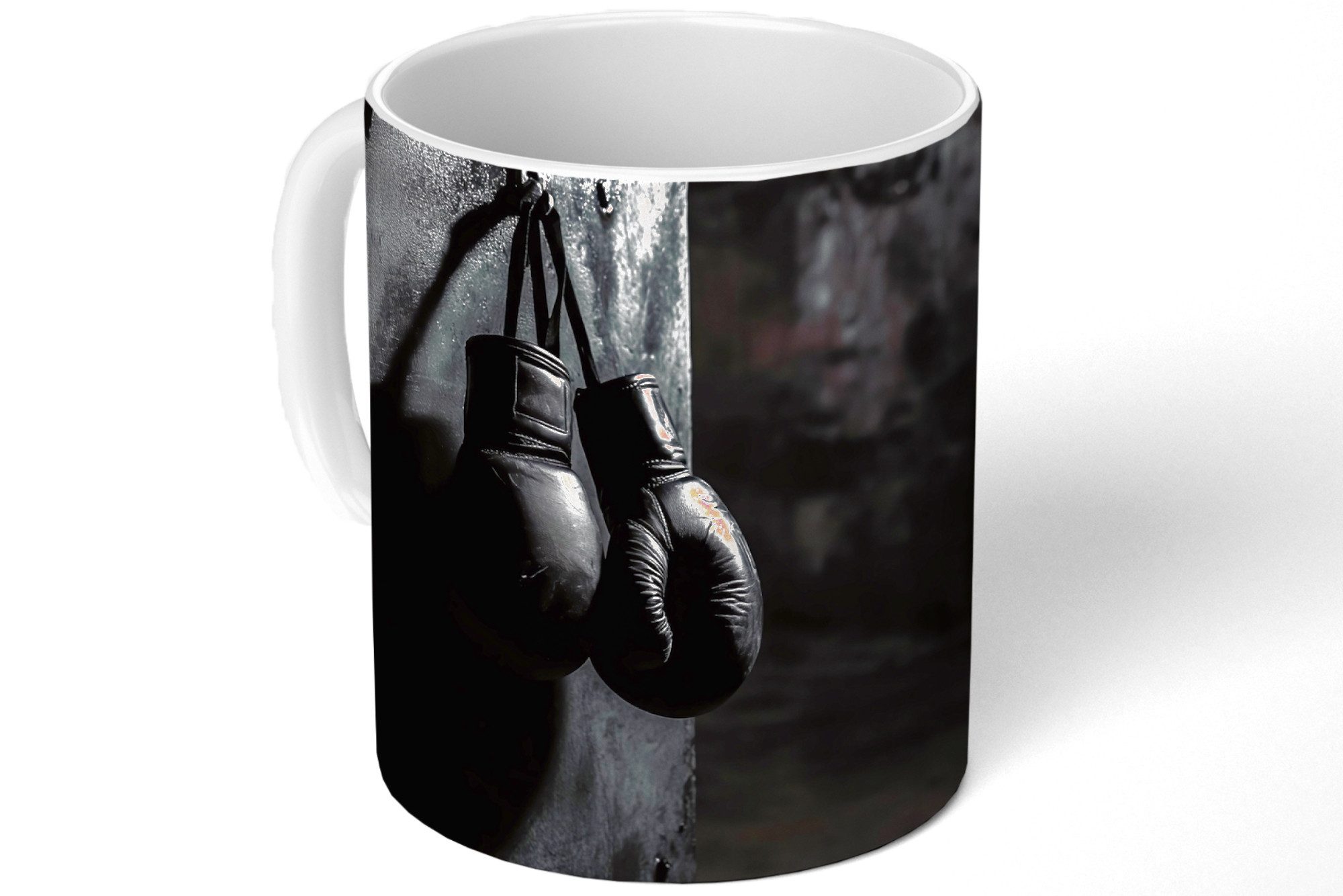MuchoWow Tasse Boxhandschuhe - Wand - Dunkel - Schwarz, 1-tlg., Keramik, Kaffeetassen, Teetasse, Becher, Kaffeebecher, Geschenk