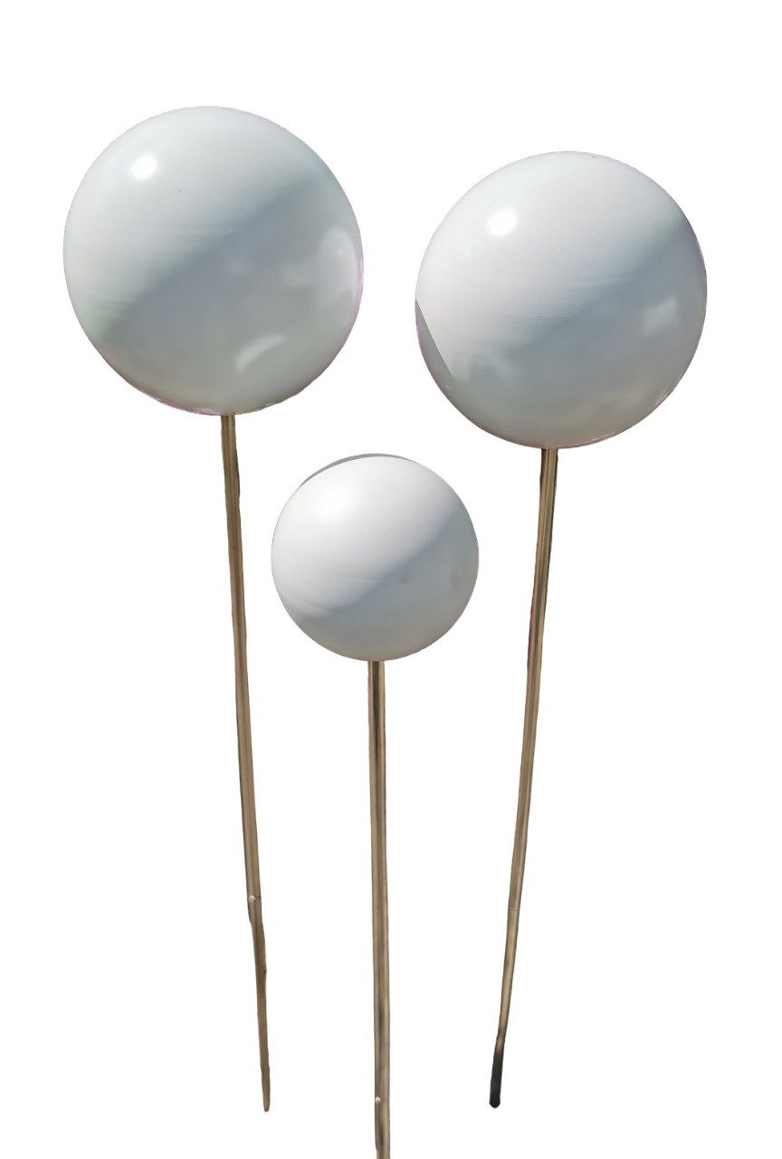 Gartenstecker Rosenkugel Edelstahl weiß matt im 3er-Set Kugel mit Stab 80 cm