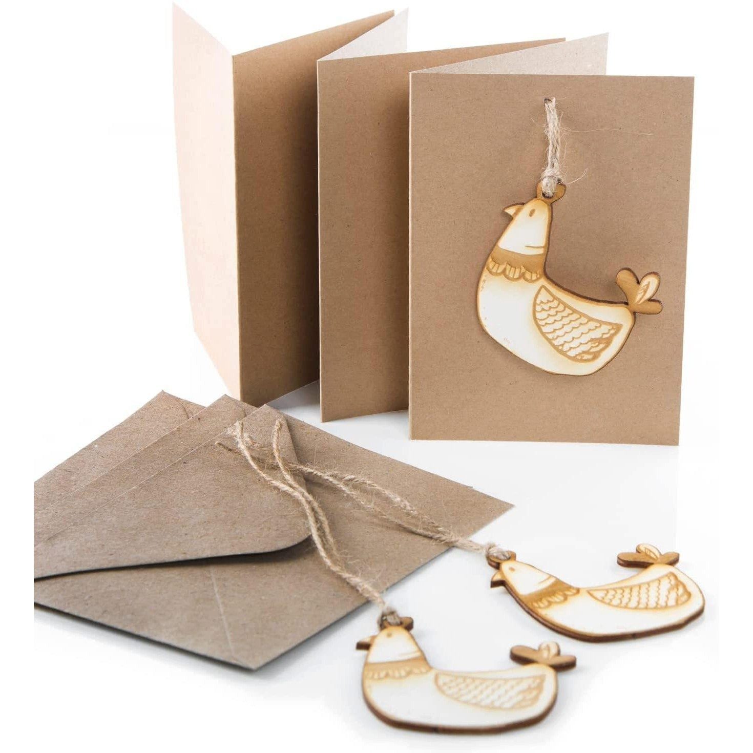 Logbuch-Verlag Klappkarte 3 Kraftpapier Klappkarten braun mit Osteranhänger Huhn