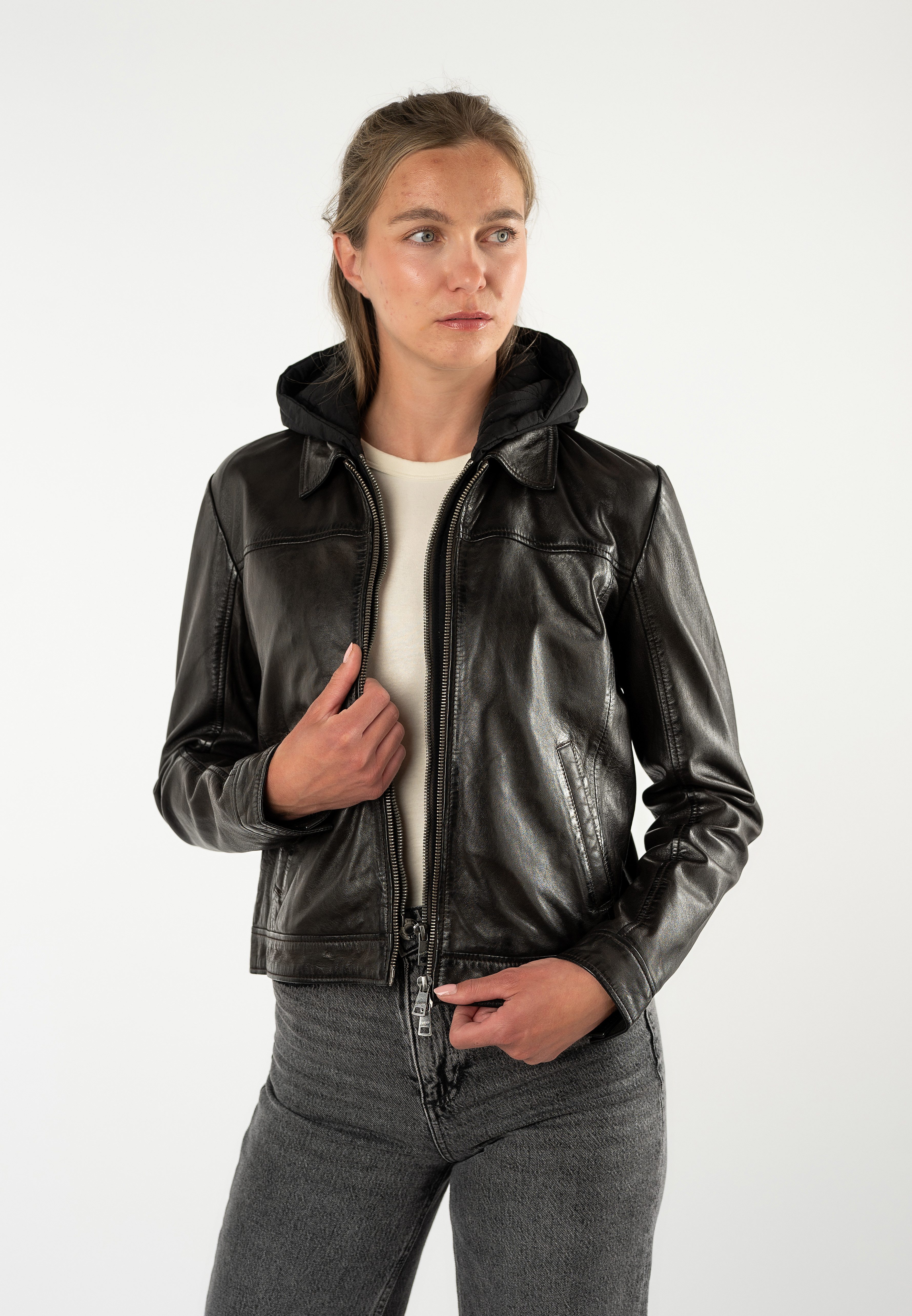 Mauritius Lederjacke MWAvih mit abnehmbarer Nylon-Kapuze
