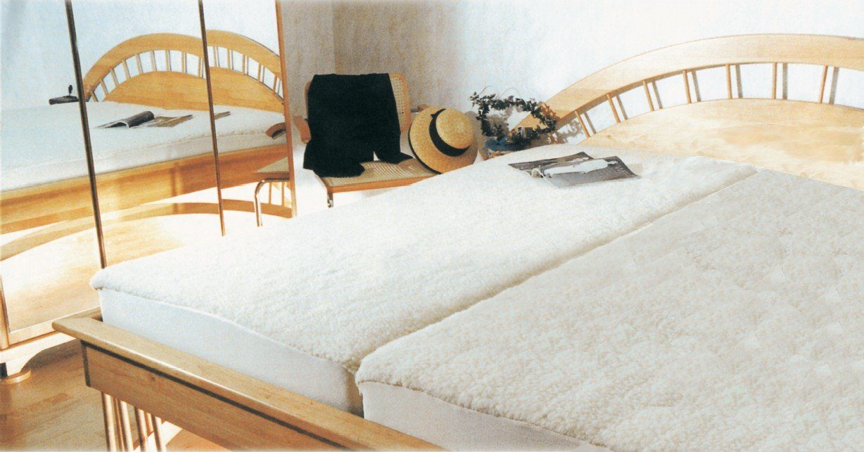 Matratzenauflage Wollunterbett aus Schafschurwolle DUKAL, 70x140 cm, mit Spannumrandung, Made in Germany