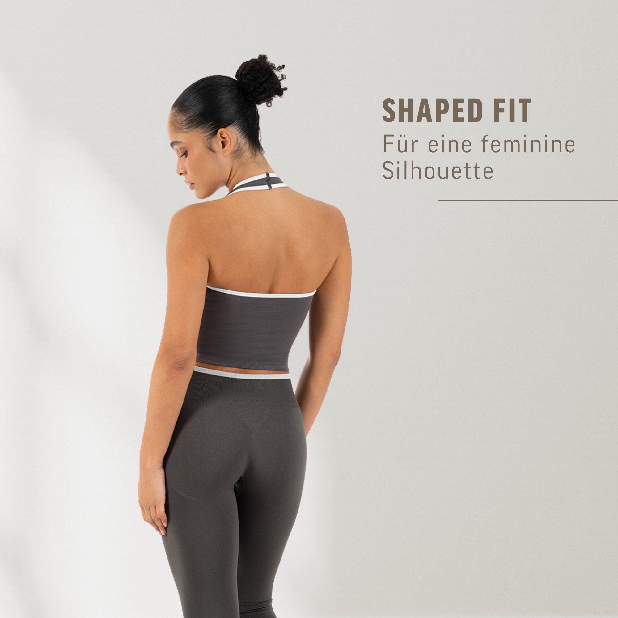 Smilodox Sport-BH Theda, Sport Top Damen Shaped Fit, Seamless, Gym & Freizeit Halterneck, V-Ausschnitt, Seamless, Stretch, Kontrastdetails