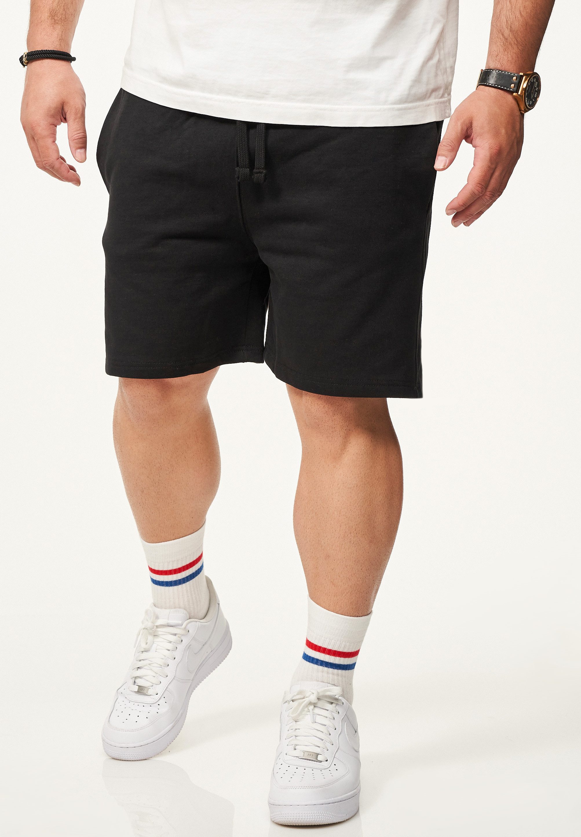 BEHYPE STUDIOS Sweatshorts im lockeren Relaxed-Fit günstig online kaufen