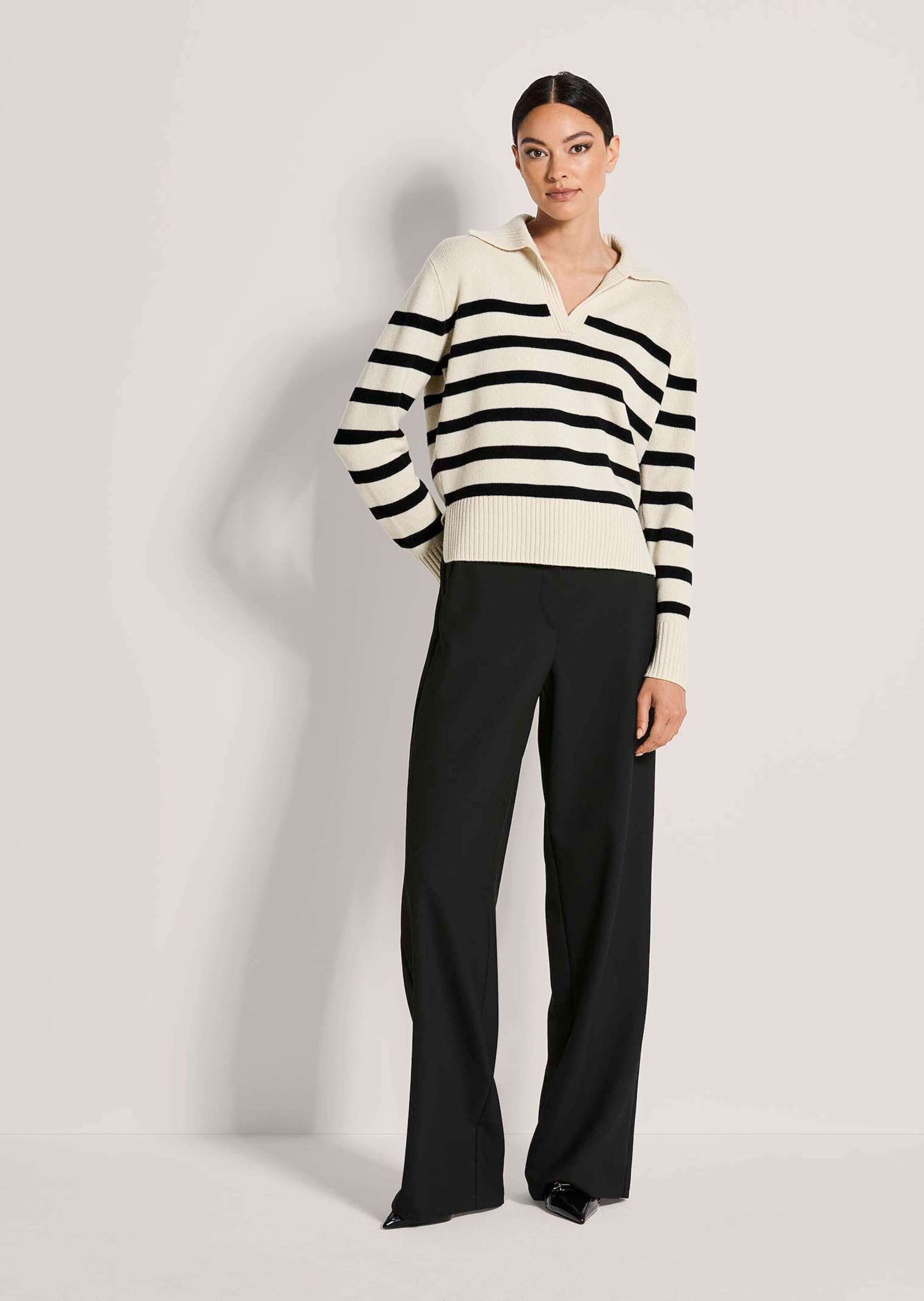 MADELEINE Strickpullover Sommerpullover im Streifen-Look Wollpullover mit Polokragen, V-Ausschnitt und Langarm