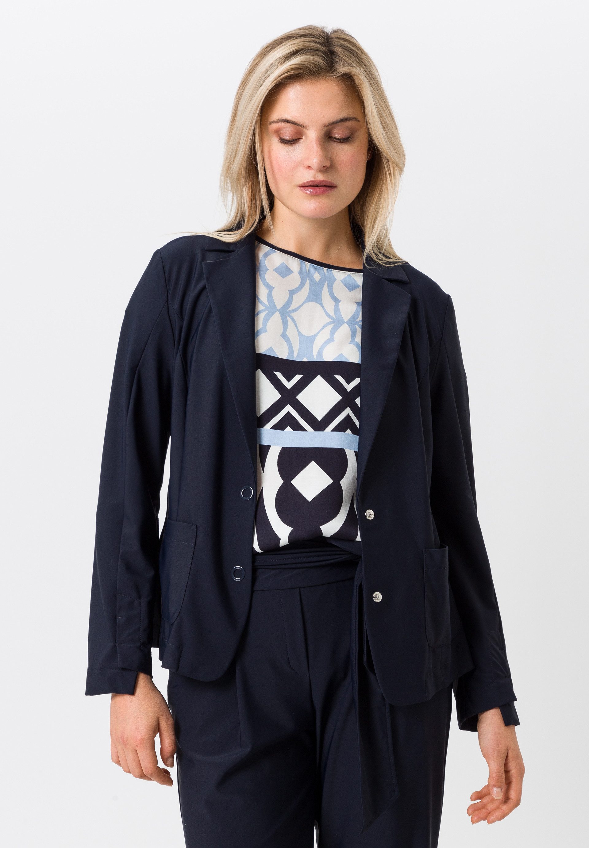 Longblazer mit eleganter Note