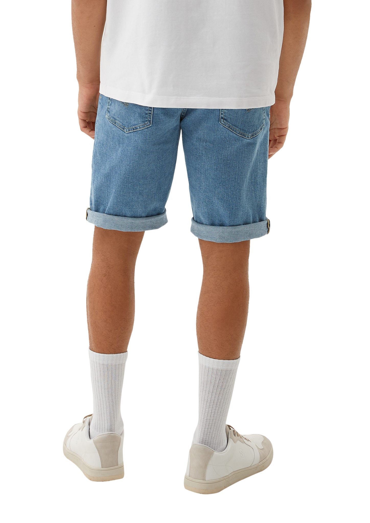 John / Straight Fit himmelblau Waschung QS Jeans-Bermuda Rise / / Mid Leg Jeansshorts Regular