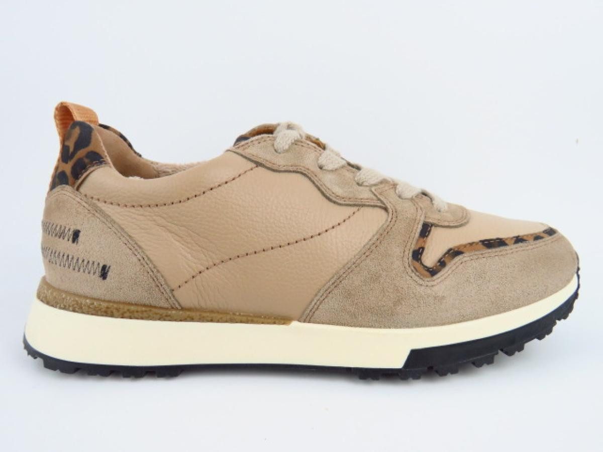 Velour Calf almond Sneaker