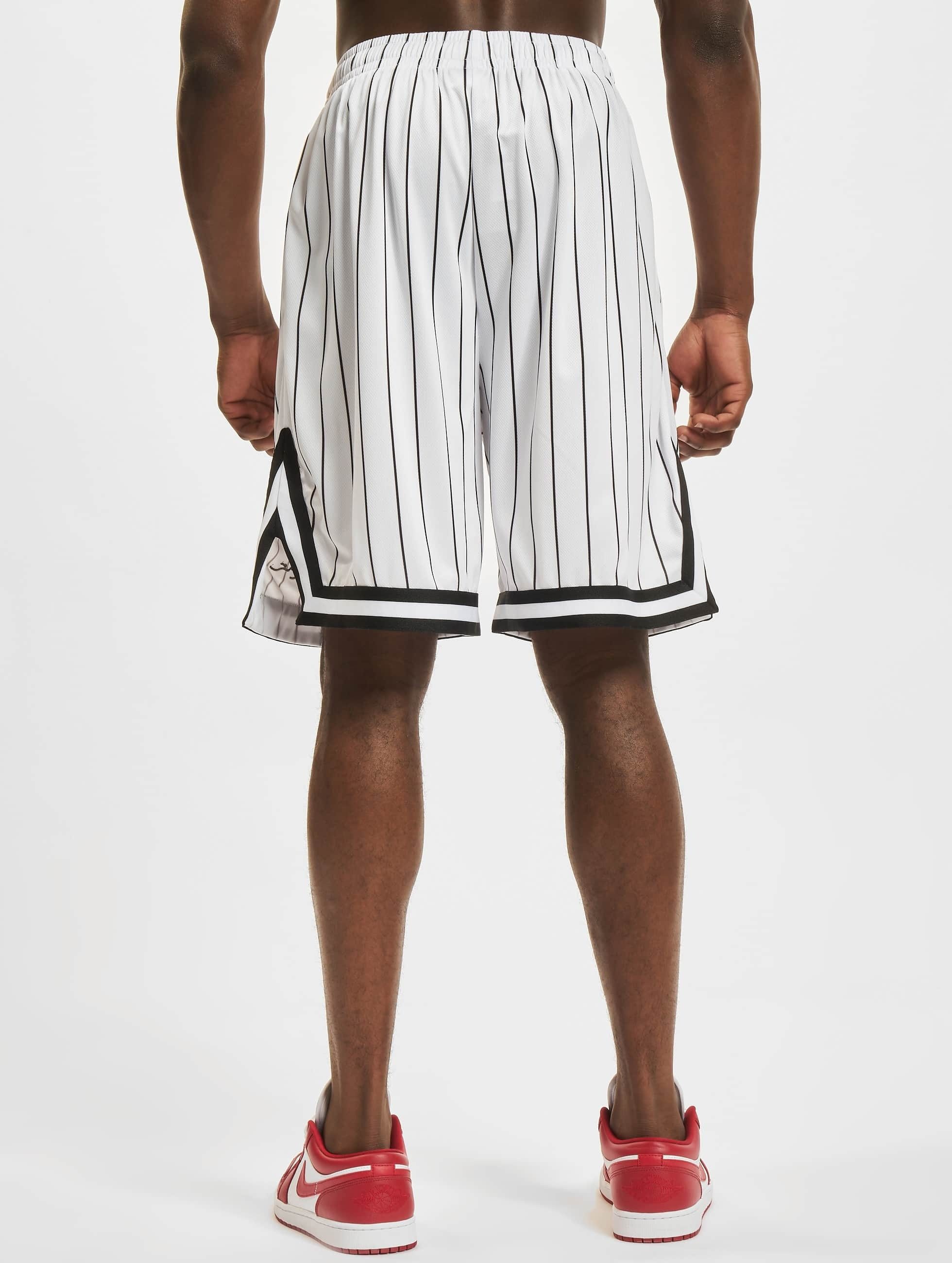 Karl Kani Stoffhose Karl Kani Herren Small Signature Pinstripe Mesh Shorts (1-tlg)