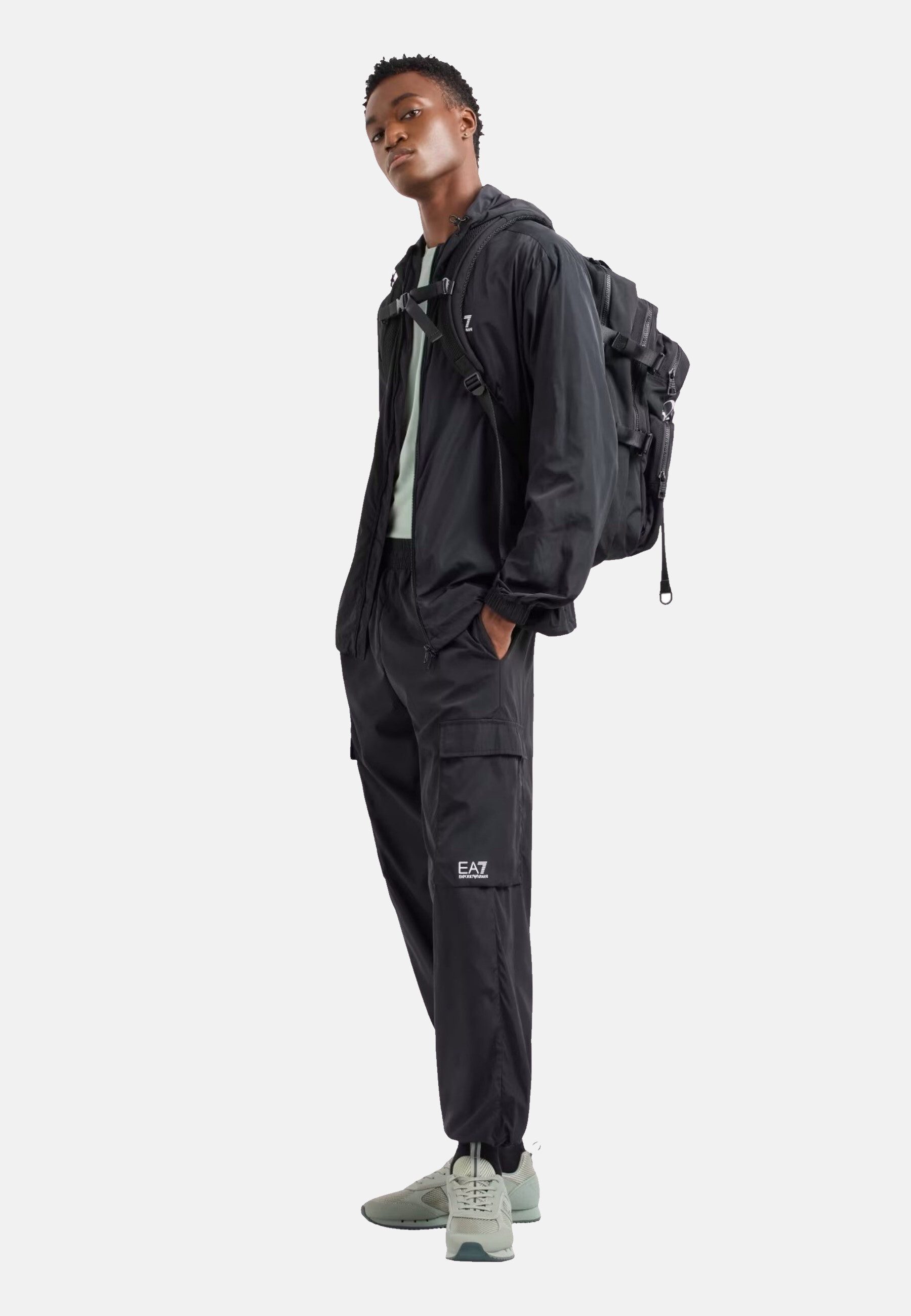 Emporio Armani Regenjacke Jacke Core Identity Kapuzenjacke (1-St) günstig online kaufen