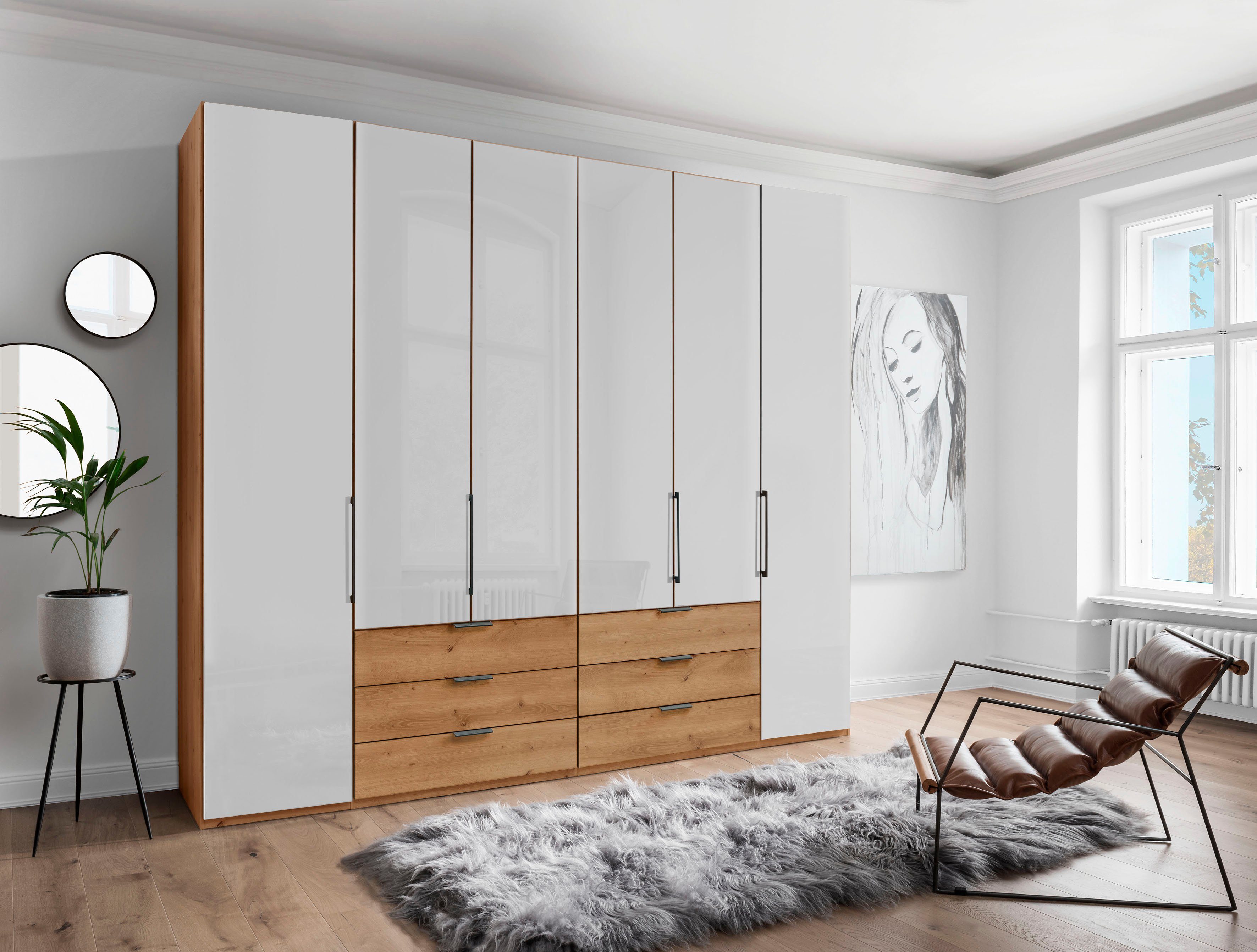 WIEMANN Kleiderschrank Monaco mit Teil-Glasfront sowie hochwertige Beschläge inkl. Dämpfung