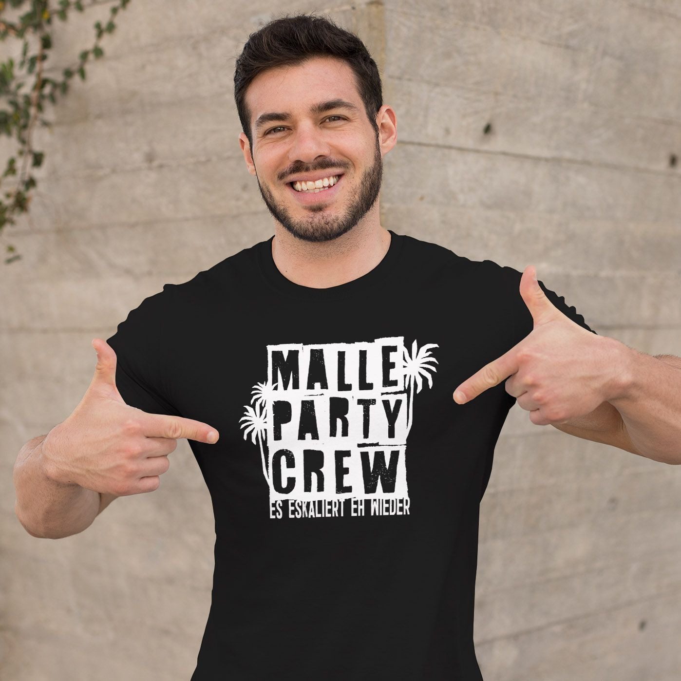 MoonWorks Print-Shirt Herren T-Shirt Mallorca Malle Party Crew Es eskaliert eh wieder mit Print