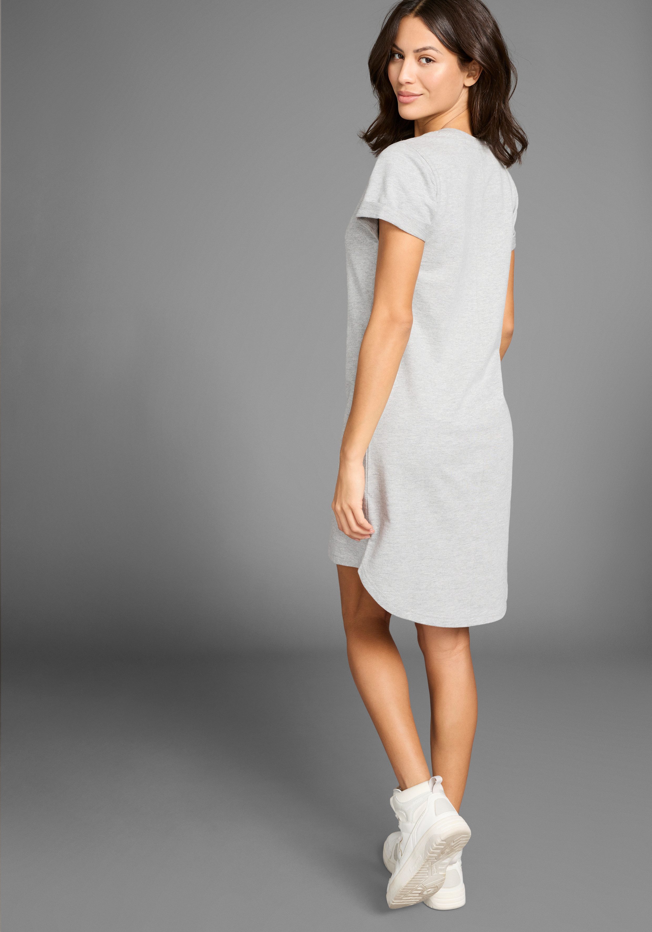 KangaROOS Sweatkleid mit tollem Marken-Logo-Print - günstig online kaufen