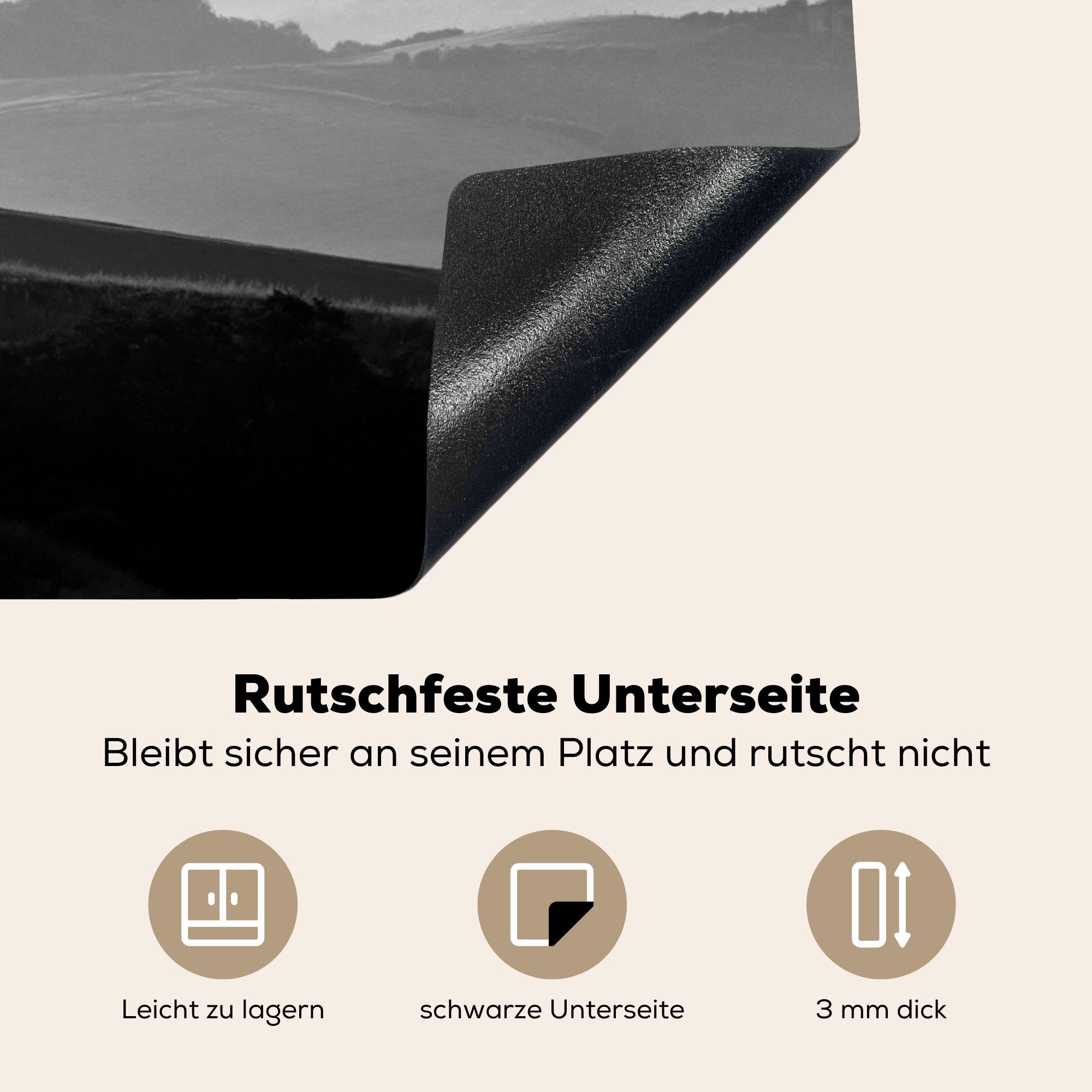 mit der auf 81x52 (1 Toskana die Landschaften Schutz Vinyl, für Blick tlg), die und, Hügel cm, Die - küche, schwarz Ceranfeldabdeckung Induktionskochfeld Herdblende-/Abdeckplatte MuchoWow