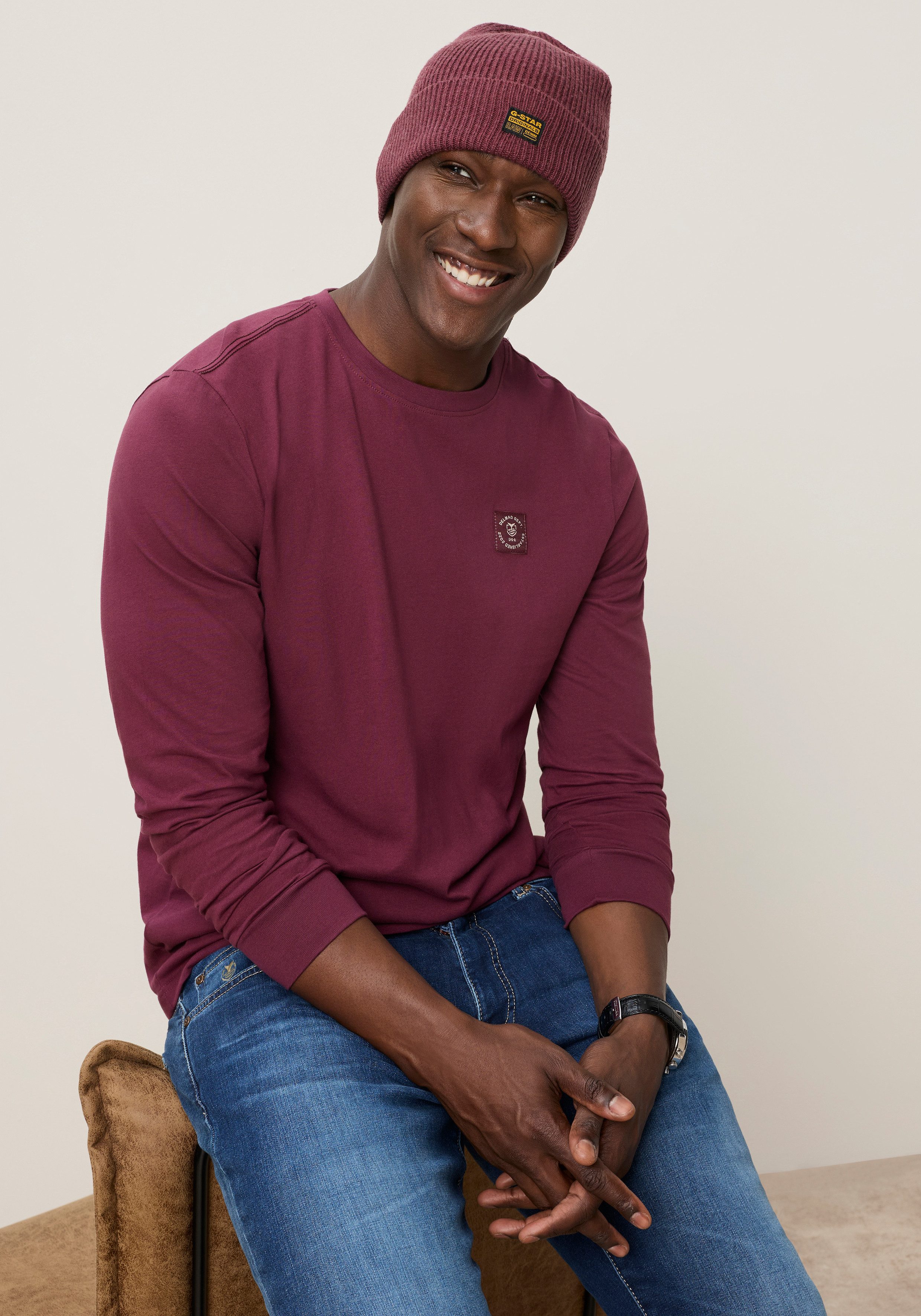 DELMAO Rundhalsshirt mit Markenlabel