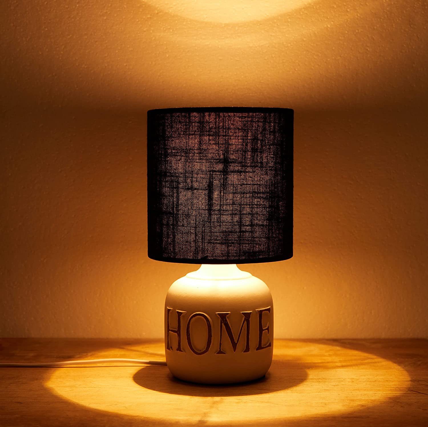 Nachttischlampe Set Home 30,5 cm Höhe Heimat, Weiß, ohne Keramikfuß 2er BRUBAKER gewölbtem Tischlampe 2x Leuchtmittel, und mit Stoffschirm, Tischleuchte
