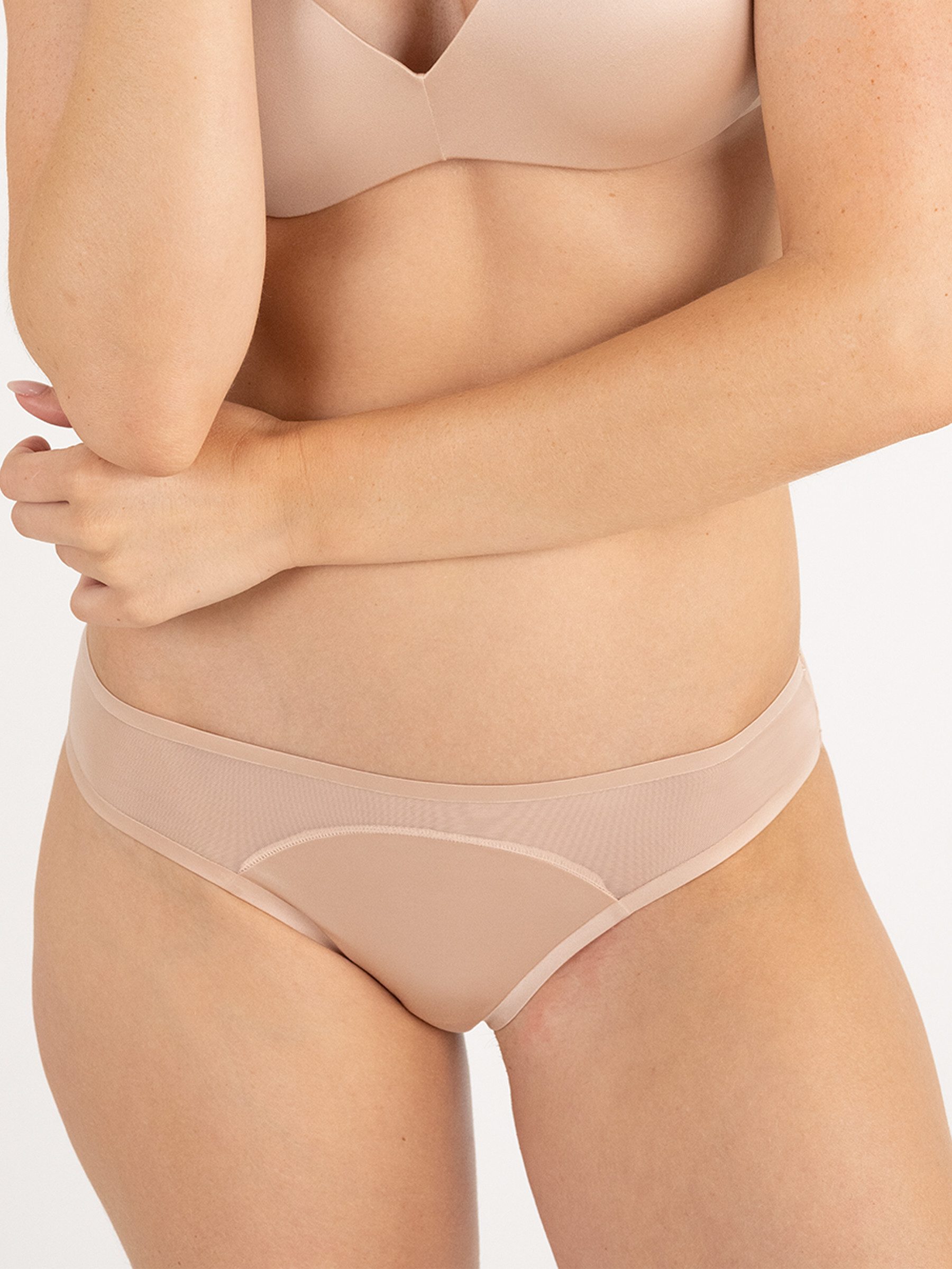 PASSIONATA Slip BIANCA leichte Satin-Mikrofaser, elastisch