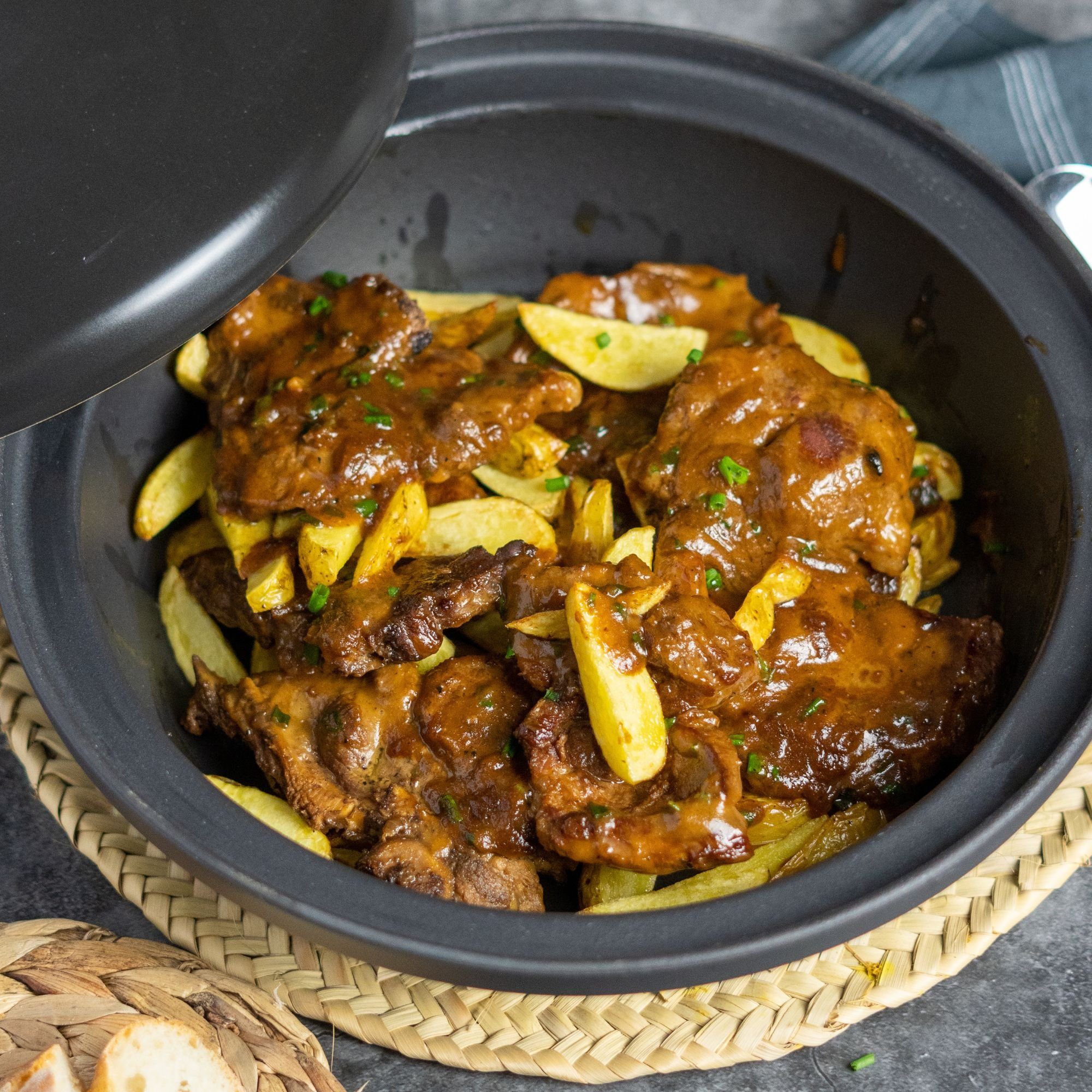 Mahlzeit Dampfgartopf gusseiserne Tagine, Ø 25 cm, Tajine Topf mit Deckel für Induktion, Gusseisen