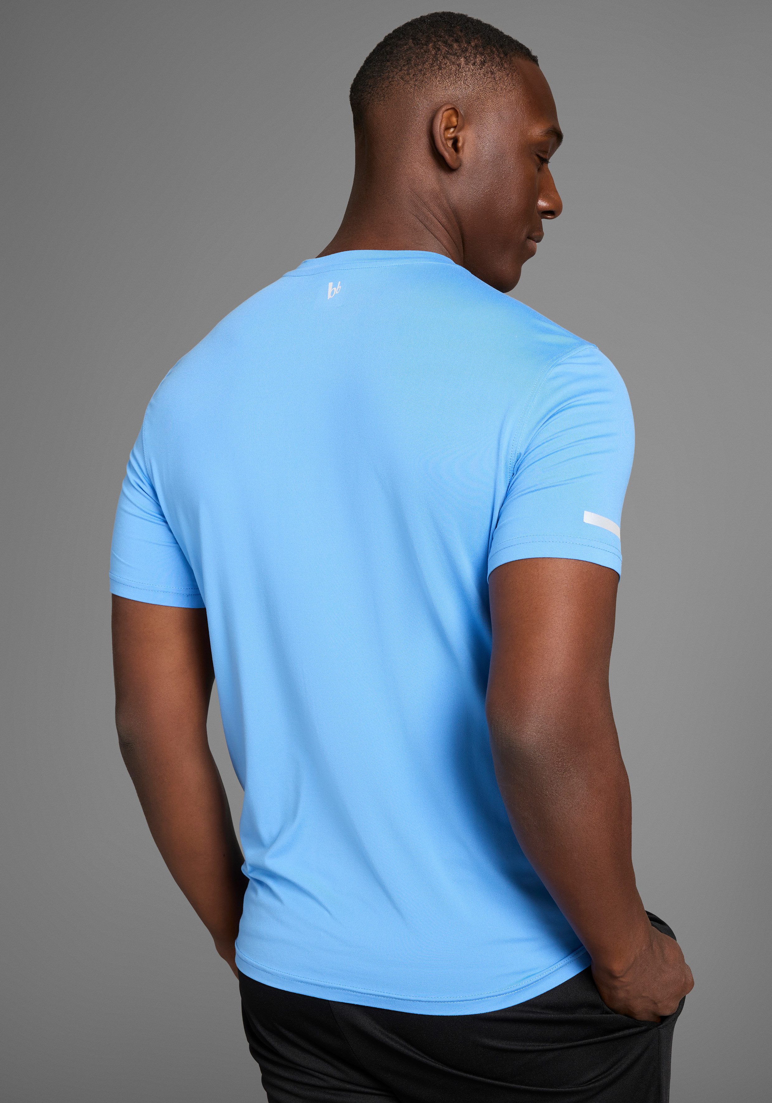 Bruno Banani Funktionsshirt T-Shirt aus schnelltrockenem günstig online kaufen