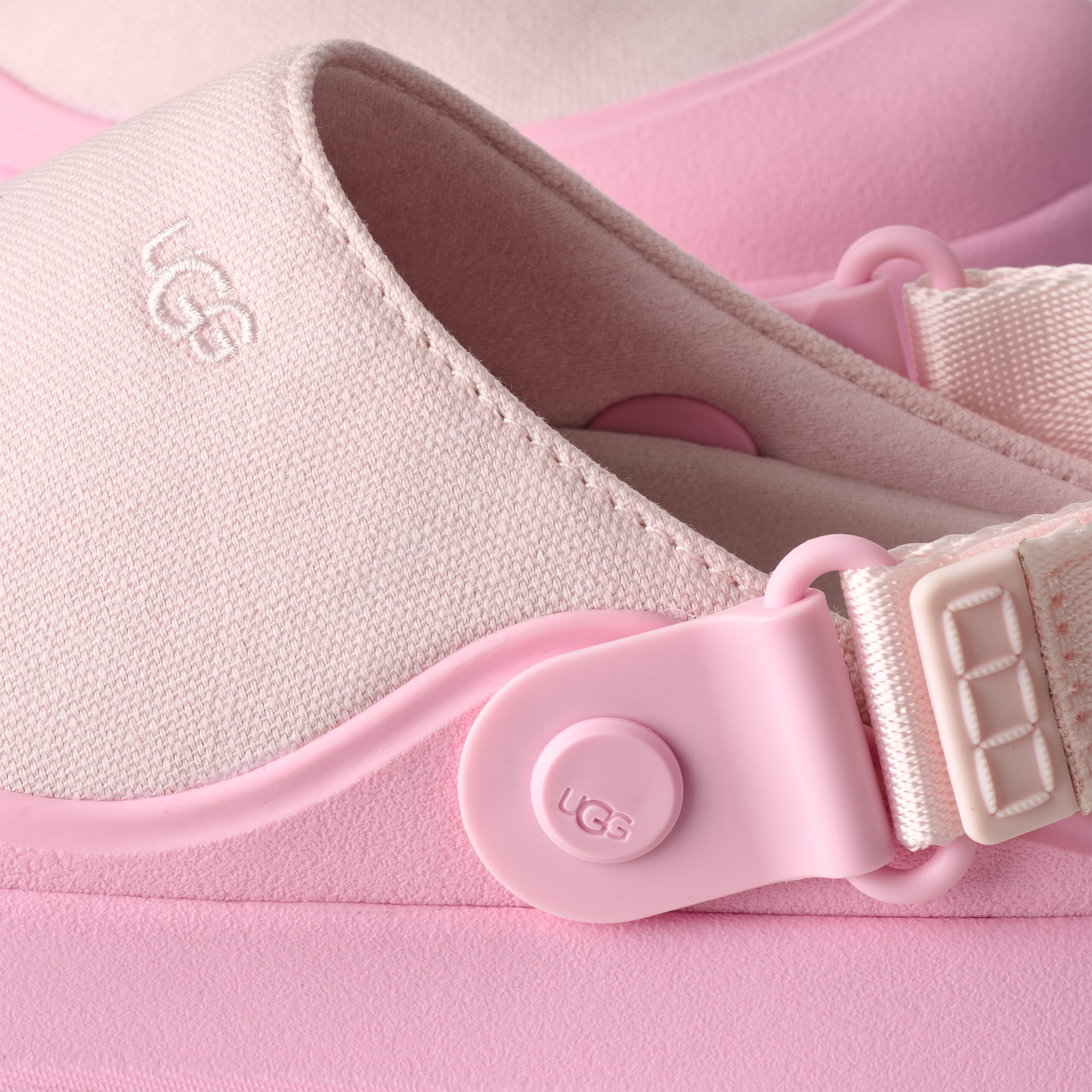 UGG GOLDDENGLOW CANVAS CLOG Clog Sabot, Schlupfschuh mit schwenkbarem Ferse günstig online kaufen