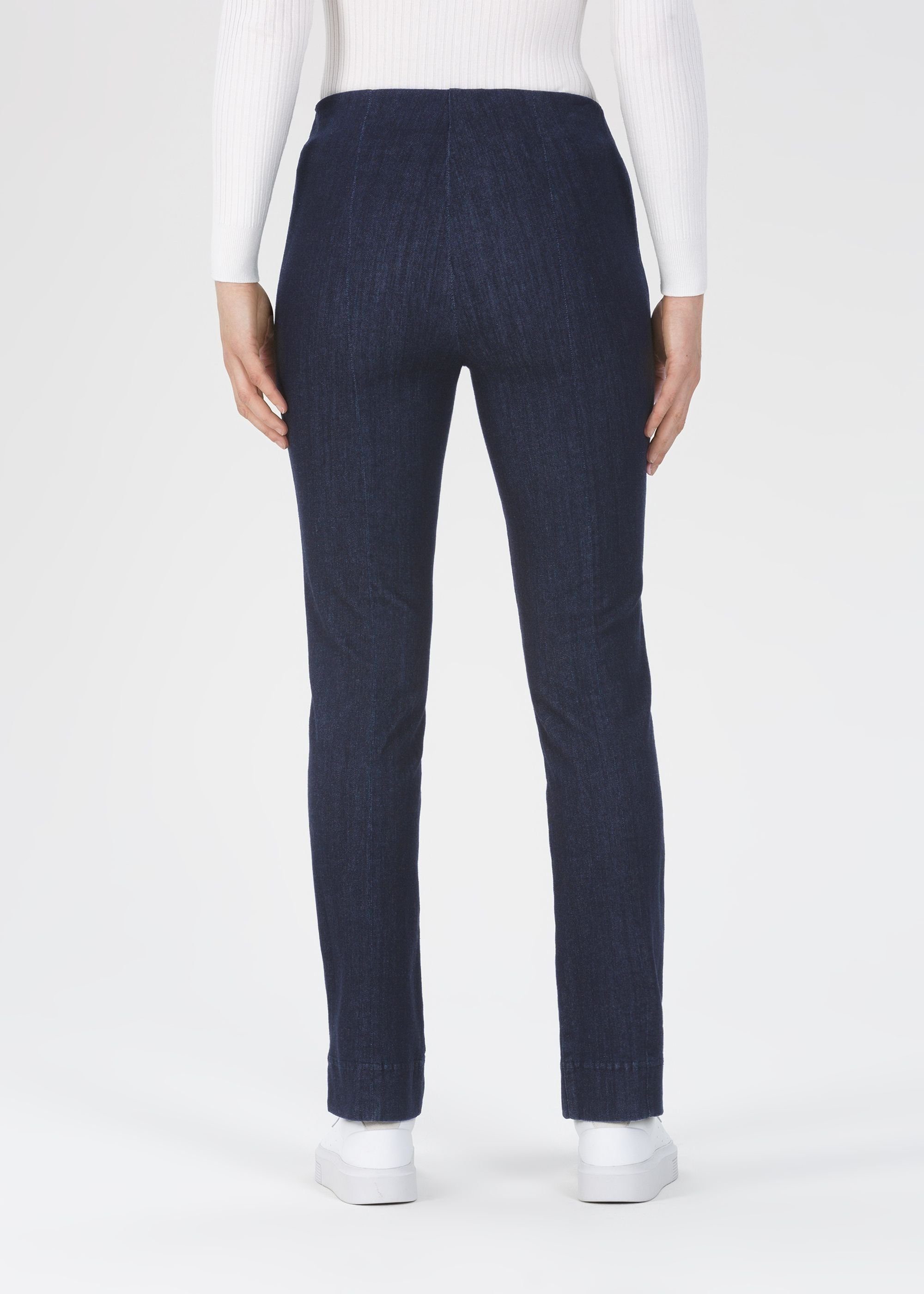 Ina eclipse mit Straight-Jeans (rinse) dark Stehmann Beinschlitzen