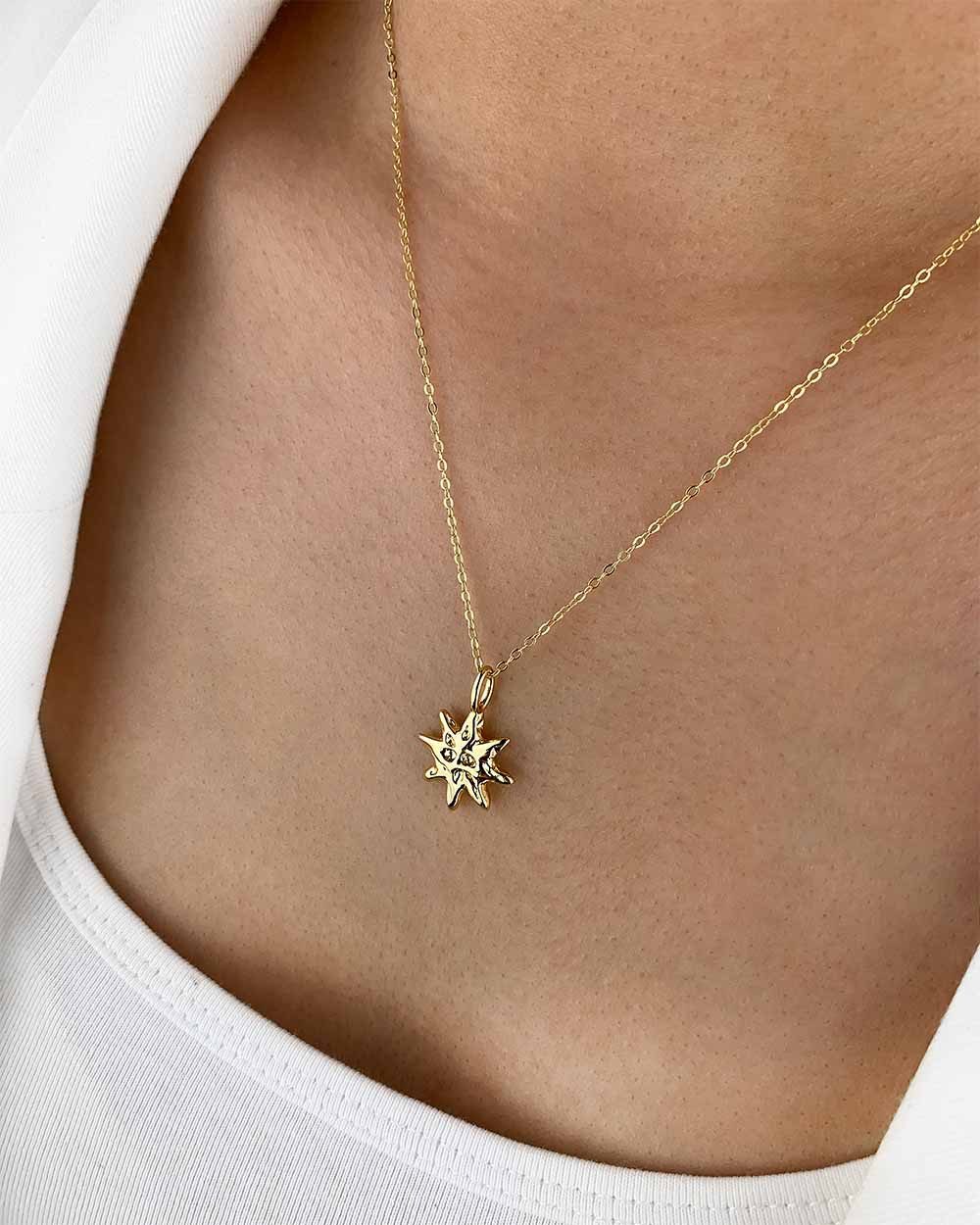 Kette mit Anhänger 'Solina' Damen Halskette Silber 925 14k vergoldet Stern Sonne Anhänger