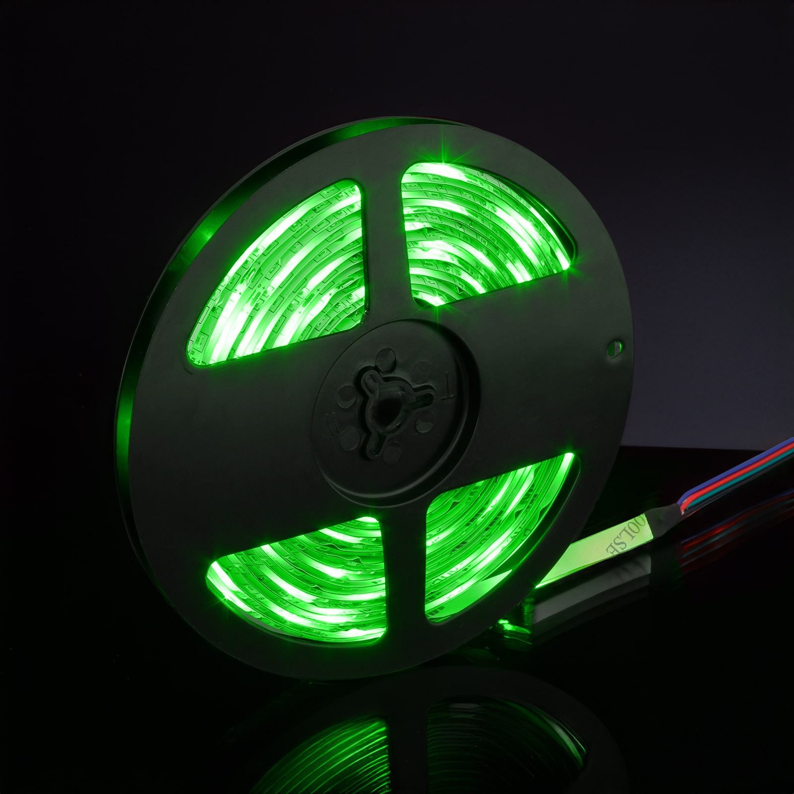 EAXUS LED Stripe - IP65 Wasserfeste LED Lichterkette. RGB Bunt, Licht Band, 4 Farbwechselprogramme, Dimmfunktion, Fernbedienung – Bild 4 von 5