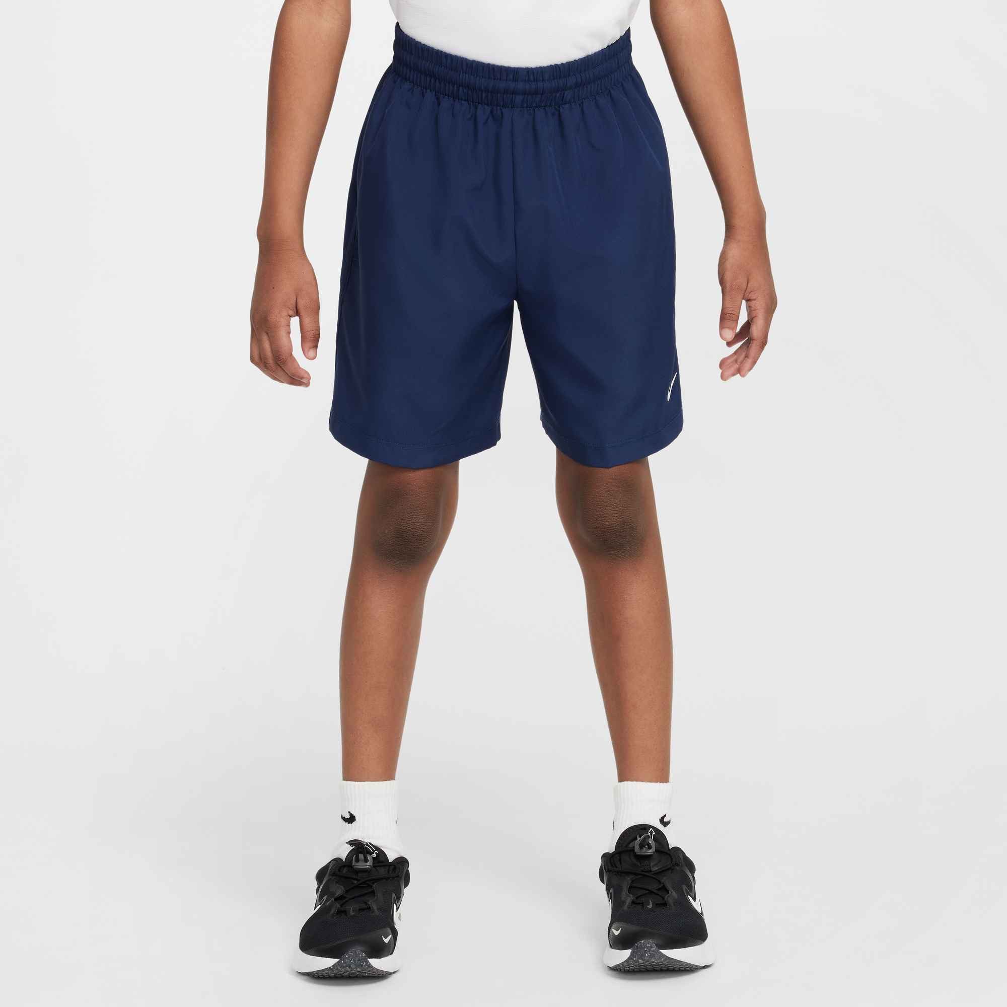 Nike Shorts B NK DF MULTI WVN SHORT schnell trocknendes Material, atmungsaktiv, mit Eingrifftaschen