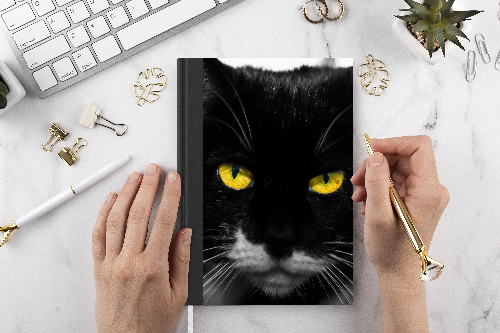 A5, Kopfes Augen, des Notizheft, Katze Notizbuch Seiten, schwarzen Schwarz-Weiß-Foto gelben Haushaltsbuch einer 98 Tagebuch, Journal, mit Merkzettel, MuchoWow