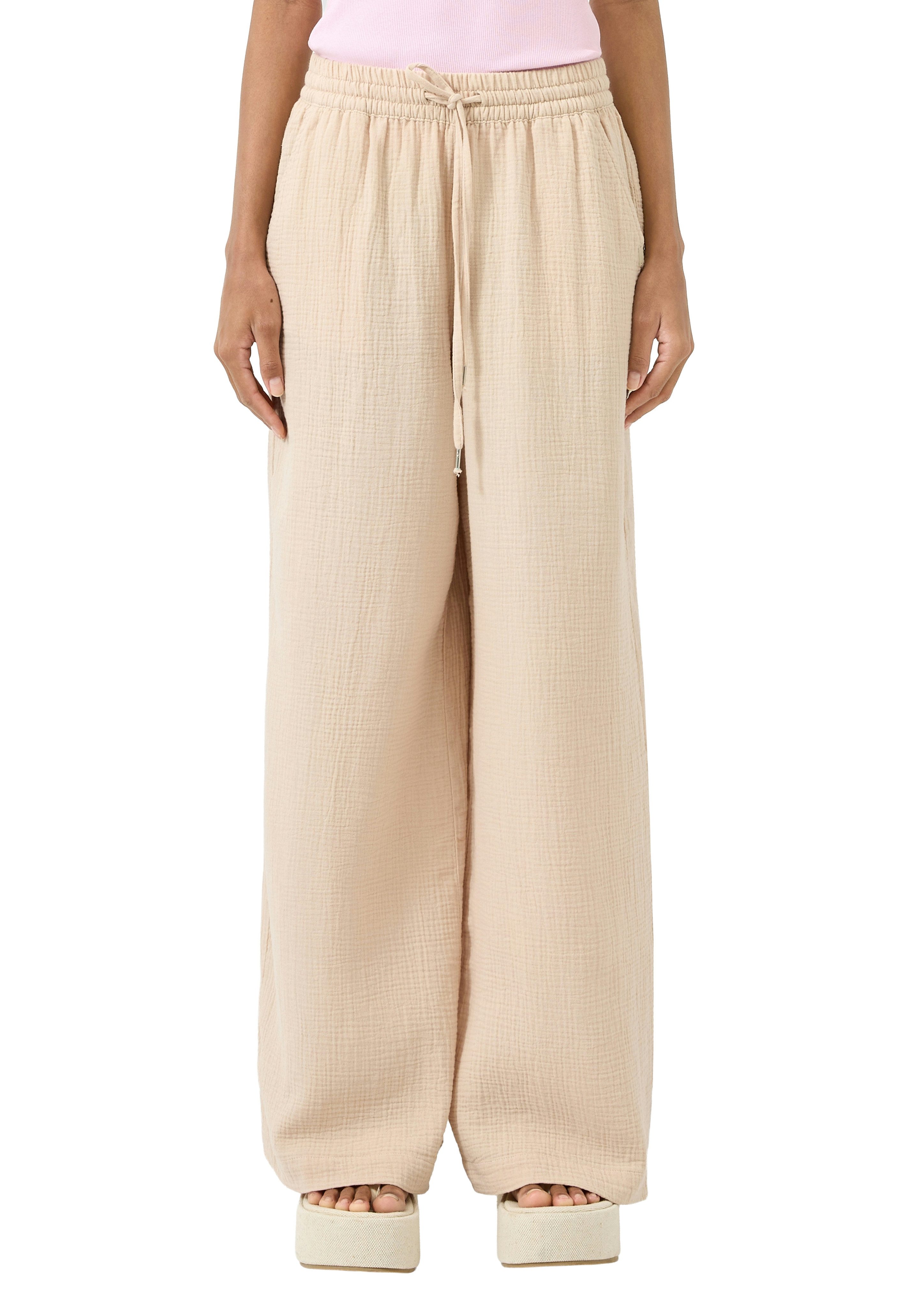 QS Stoffhose mit Gummizug und weitem Bein