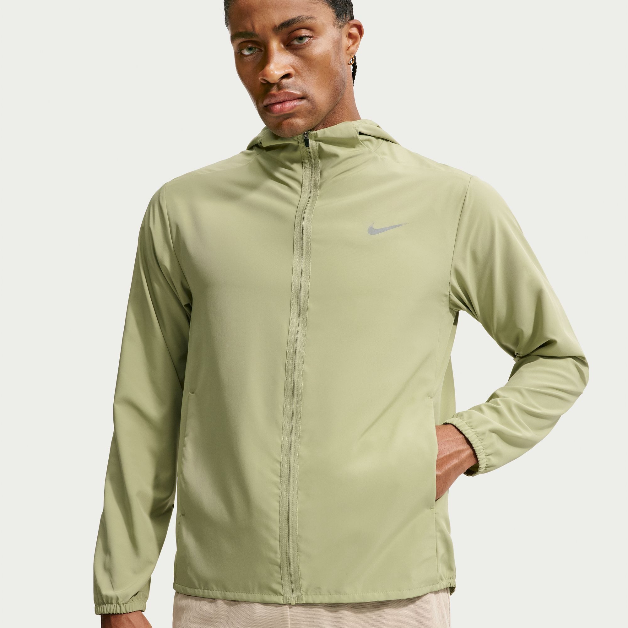 Nike Trainingsjacke M NK DF FORM HD JKT mit Eingrifftaschen, wasserabweisend, windabweisend, aus Polyester