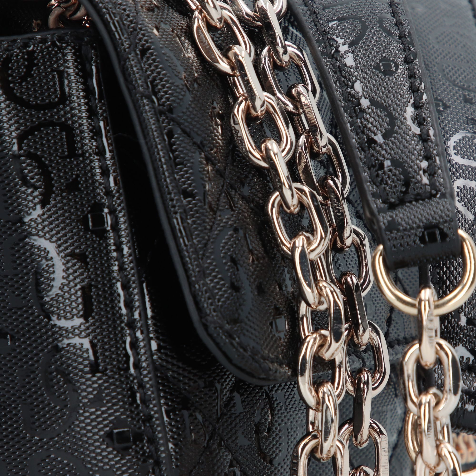 Guess Schultertasche Adelard, Polyurethan