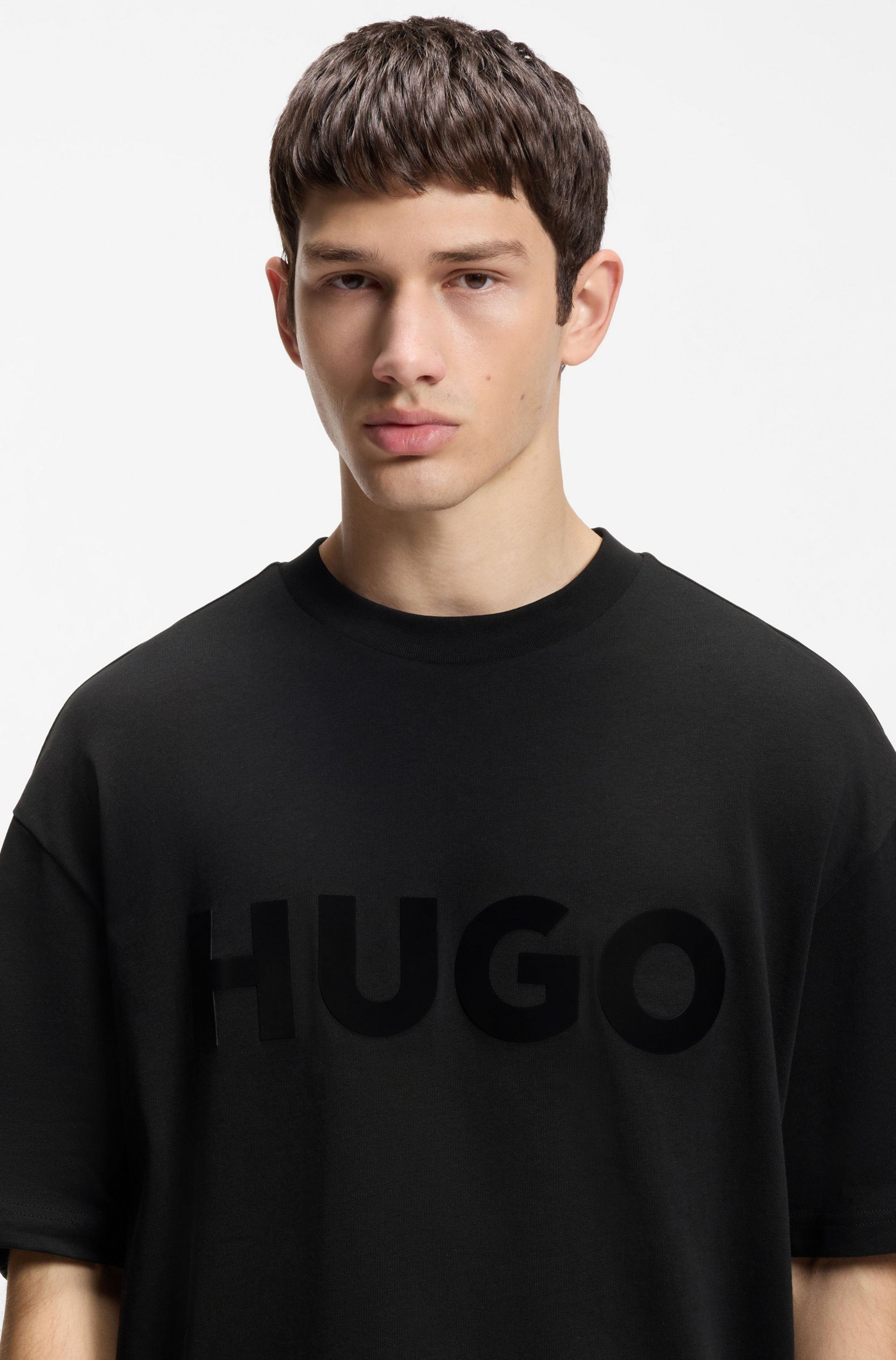 HUGO T-Shirt Dinkee Oversized-Fit, reine Baumwolle, Logo-Druck