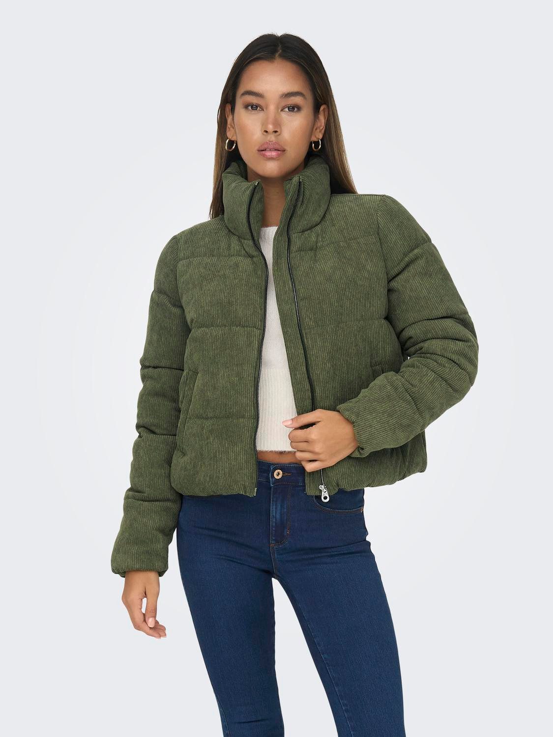 ONLY Cordjacke ONLNEWDOLLY CORDUROY PUFFER OTW NOOS Cord, Seitentaschen