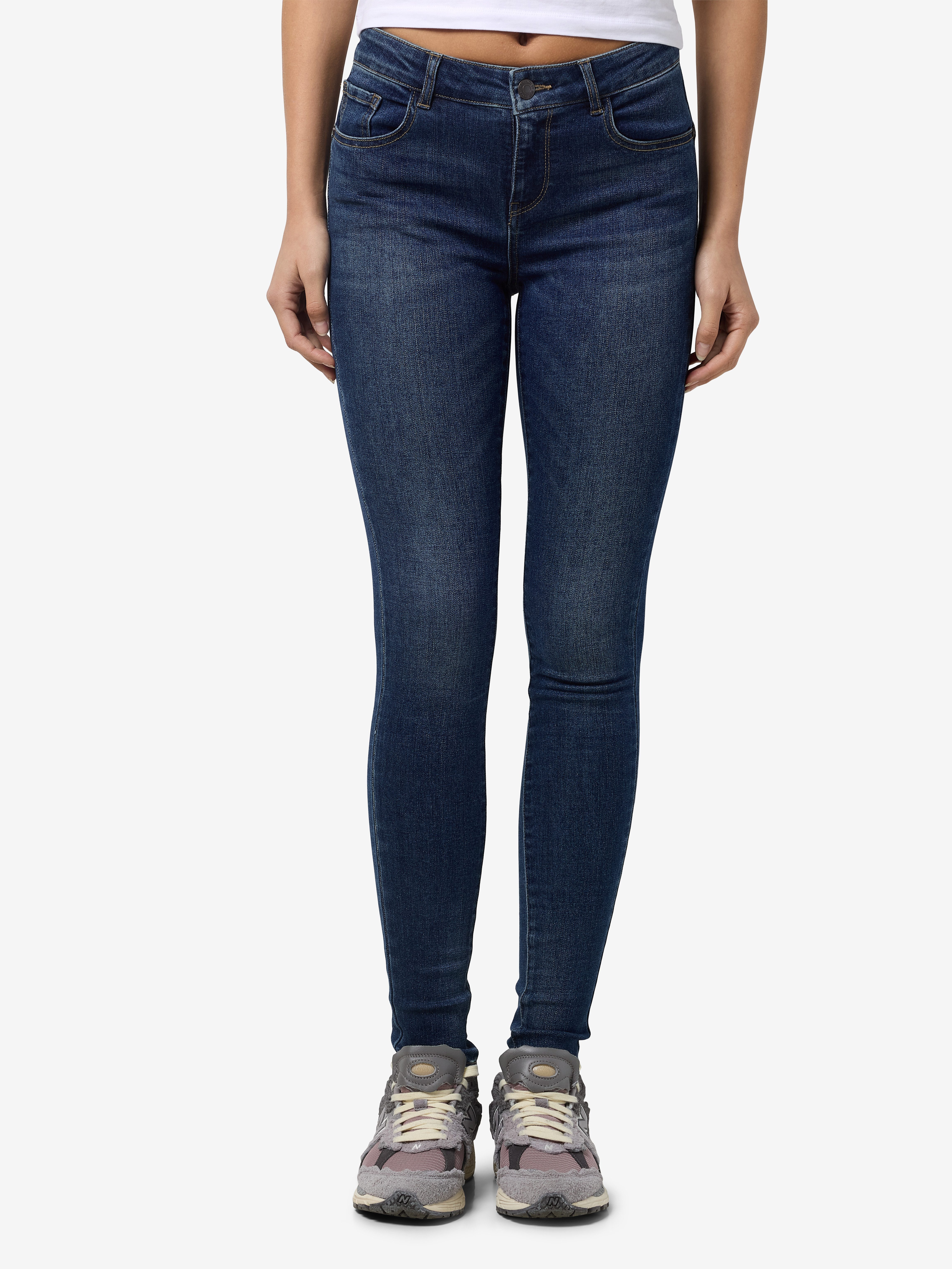 Noisy may Skinny-fit-Jeans NMJEN NW SKINNY SHAPER JEAN JT175DB NOOS