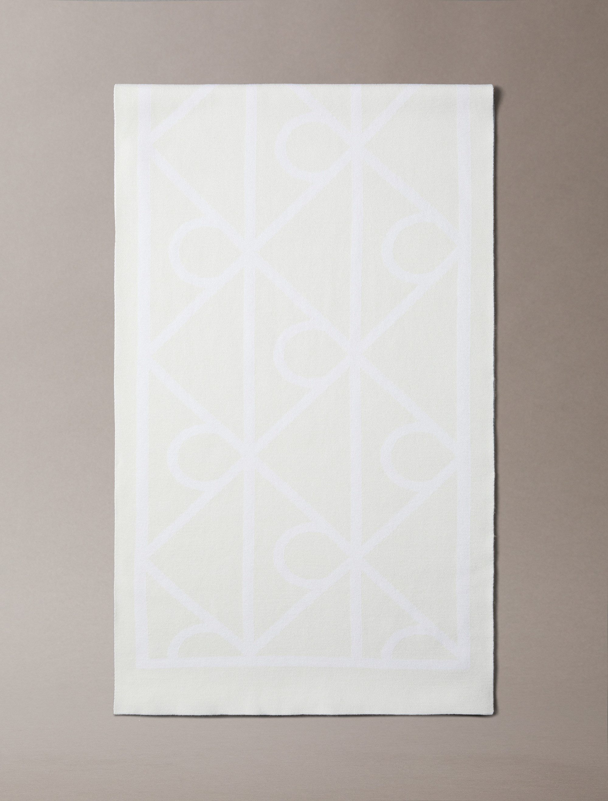 Calvin Klein Modetuch AOP JCQ FINE RIB SCARF, Perfekt für den Alltag