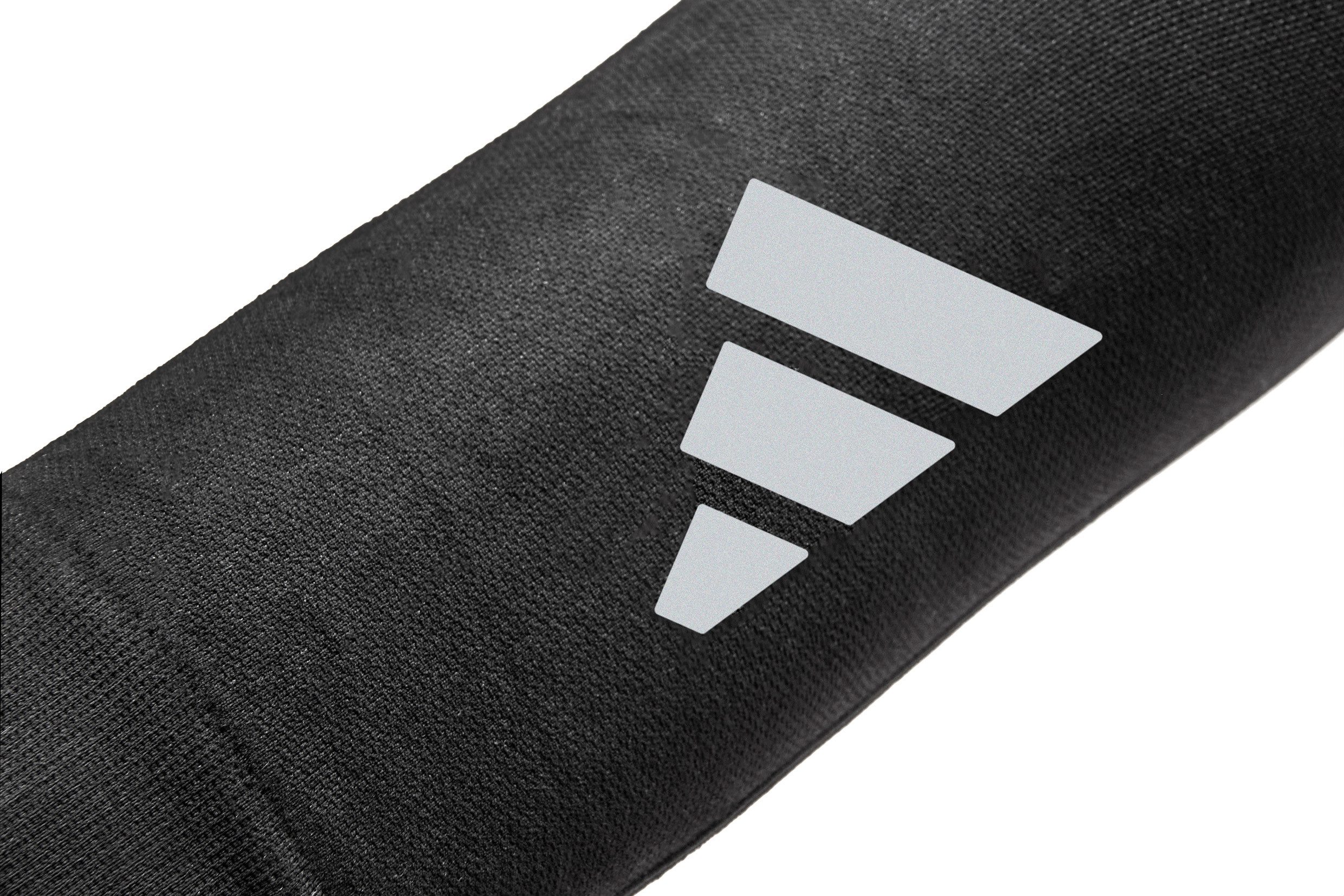 adidas Performance Armstulpen Adidas Compression Arm Sleeves Schwarz in verschiedenen Größen Atmungsaktive Kompression fördert Luftzirkulation und Kühlung