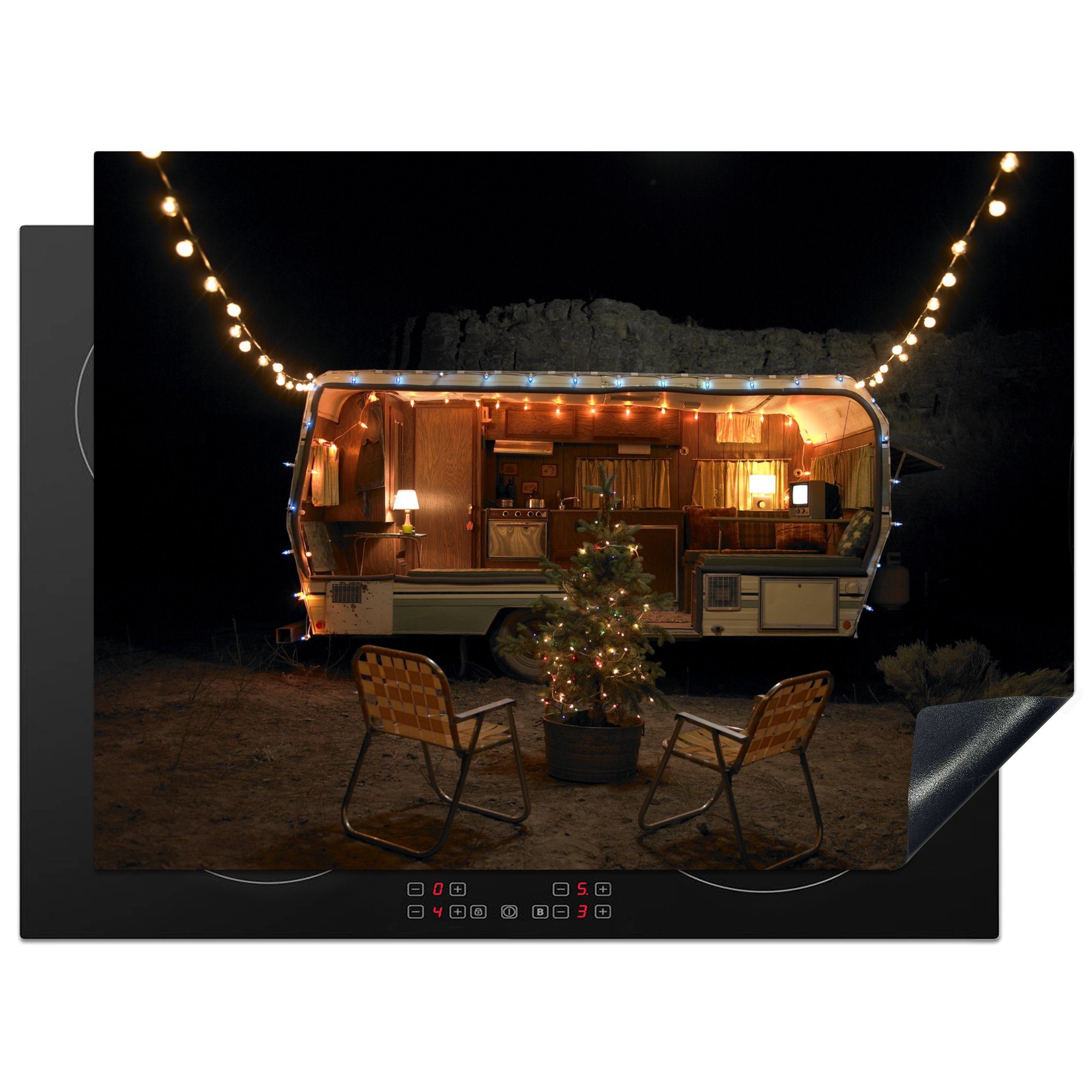 MuchoWow Herdblende-/Abdeckplatte Ein Wohnwagen mit Beleuchtung bei Nacht, Vinyl, (1 tlg), 70x52 cm, Mobile Arbeitsfläche nutzbar, Ceranfeldabdeckung