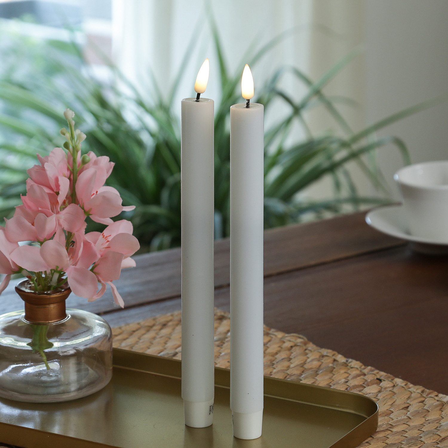 Deluxe Homeart LED-Kerze LED Stabkerzen Mia Tafelkerzen Echtwachs flackernd H: 24cm weiß 2Stk (2-tlg)